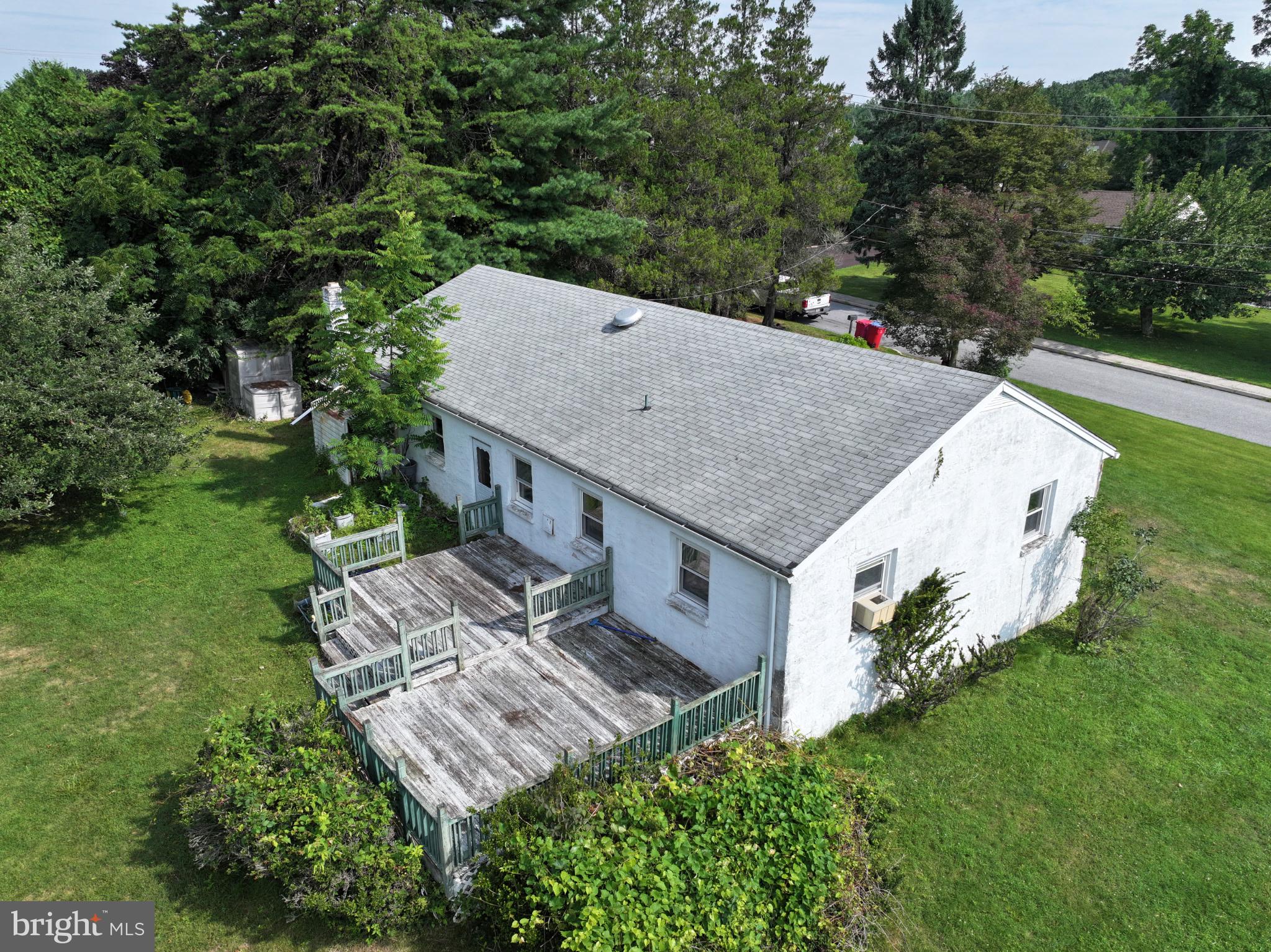 3232 WALKER LANE