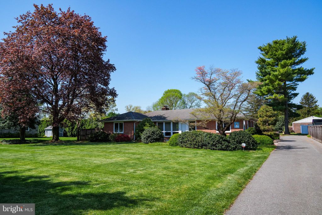 Photo of 886 HORNIG RD, LANCASTER, PA 17601 (MLS # PALA2030478)