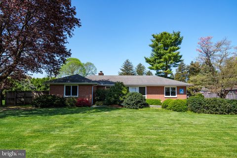 Photo of 886 HORNIG RD, LANCASTER, PA 17601 (MLS # PALA2030478)