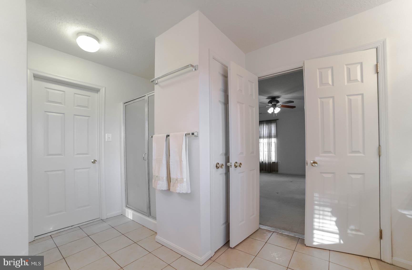 NEWTON MANOR - Residential