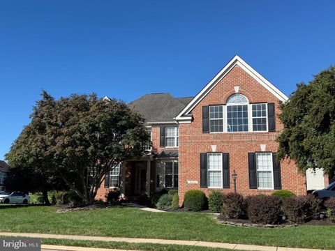 Photo of 5856 Brandon Hill Loop, HAYMARKET, VA 20169 (MLS # VAPW2133006)
