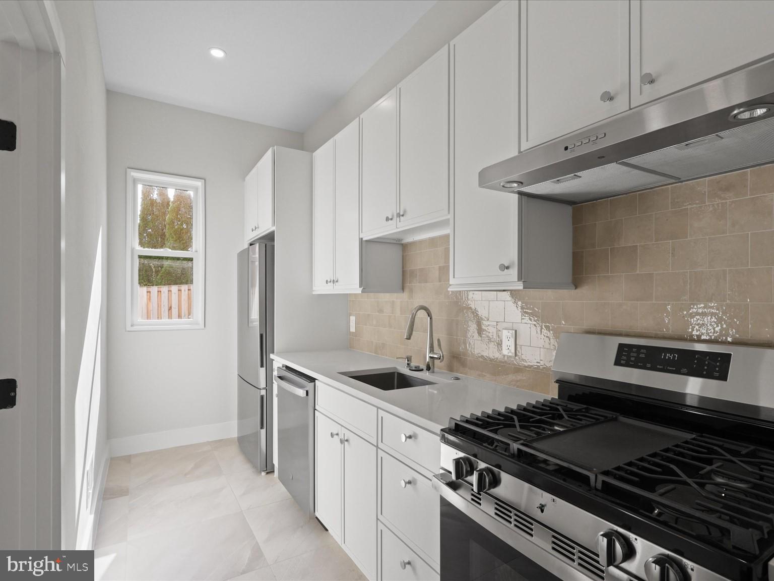 VIENNA WOODS - Residential