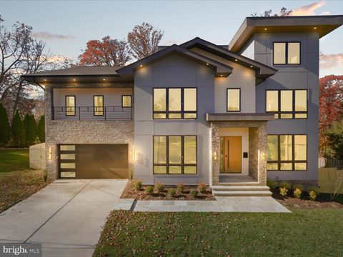 Homes For Sale - 616 Gibson Circle<br/> VIENNA, VA 22180