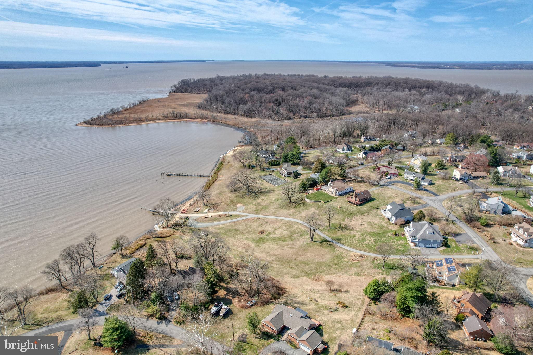 ROLLING HILLS - Residential