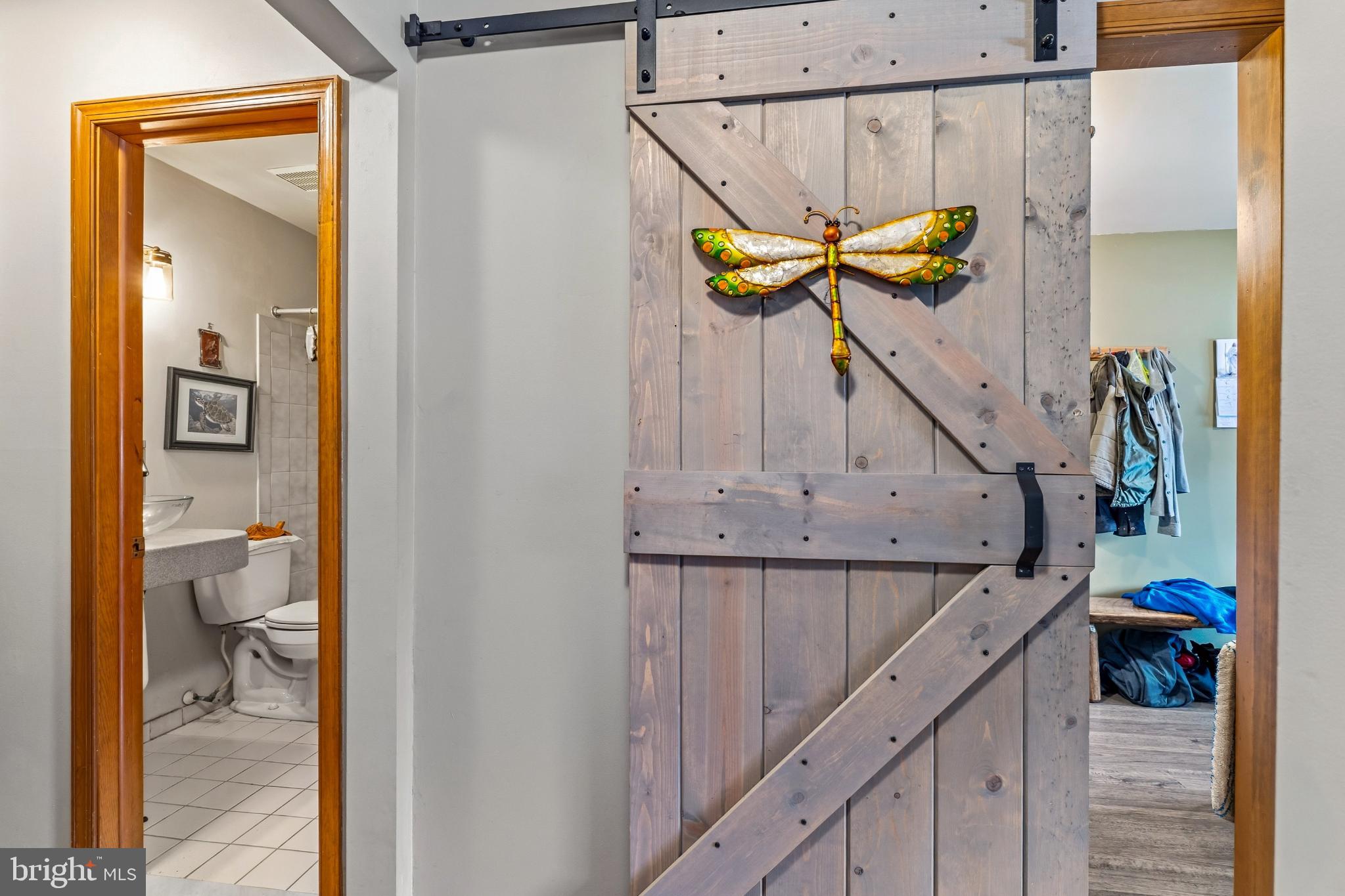 ROLLING HILLS - Residential