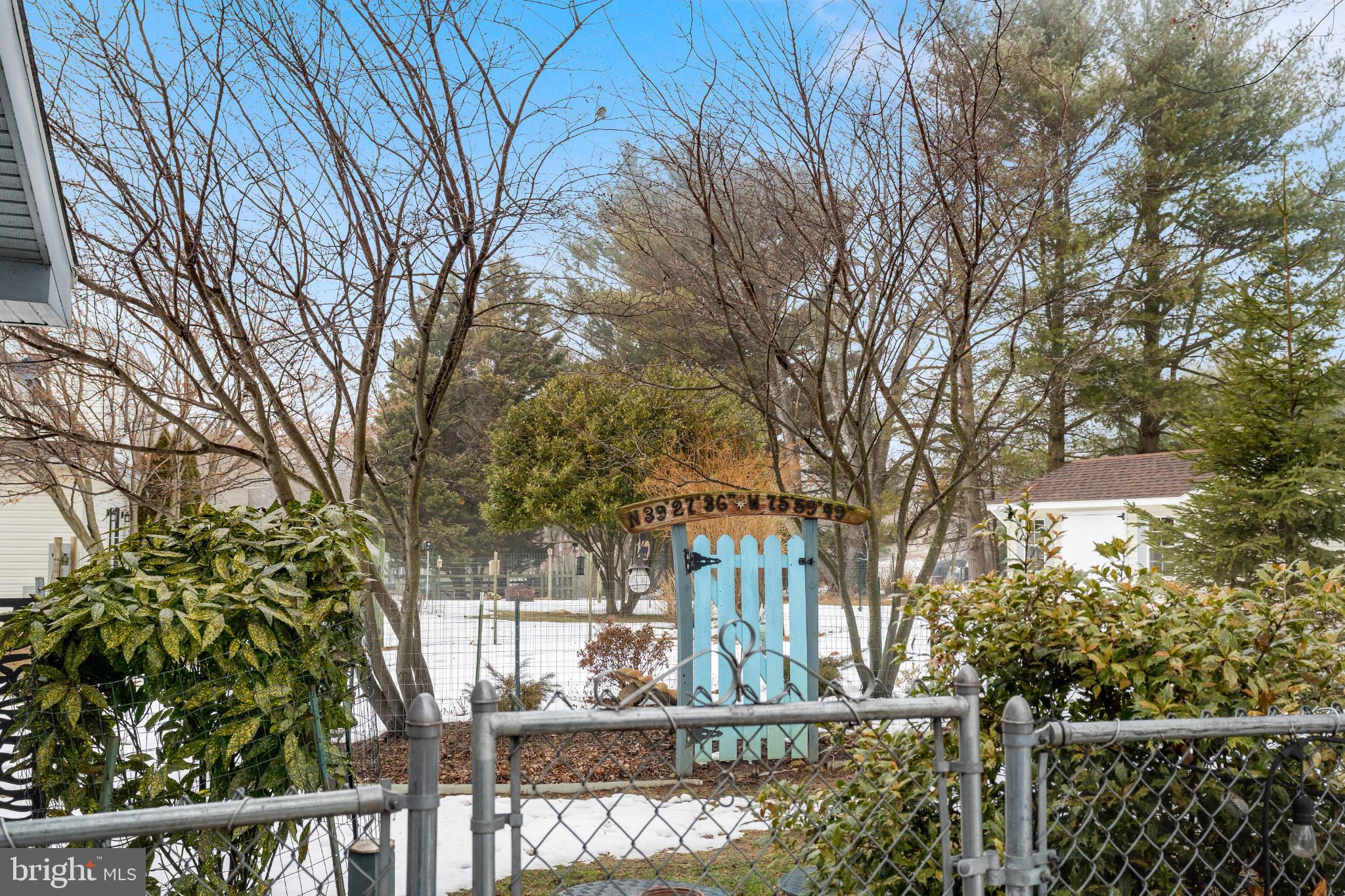 ROLLING HILLS - Residential