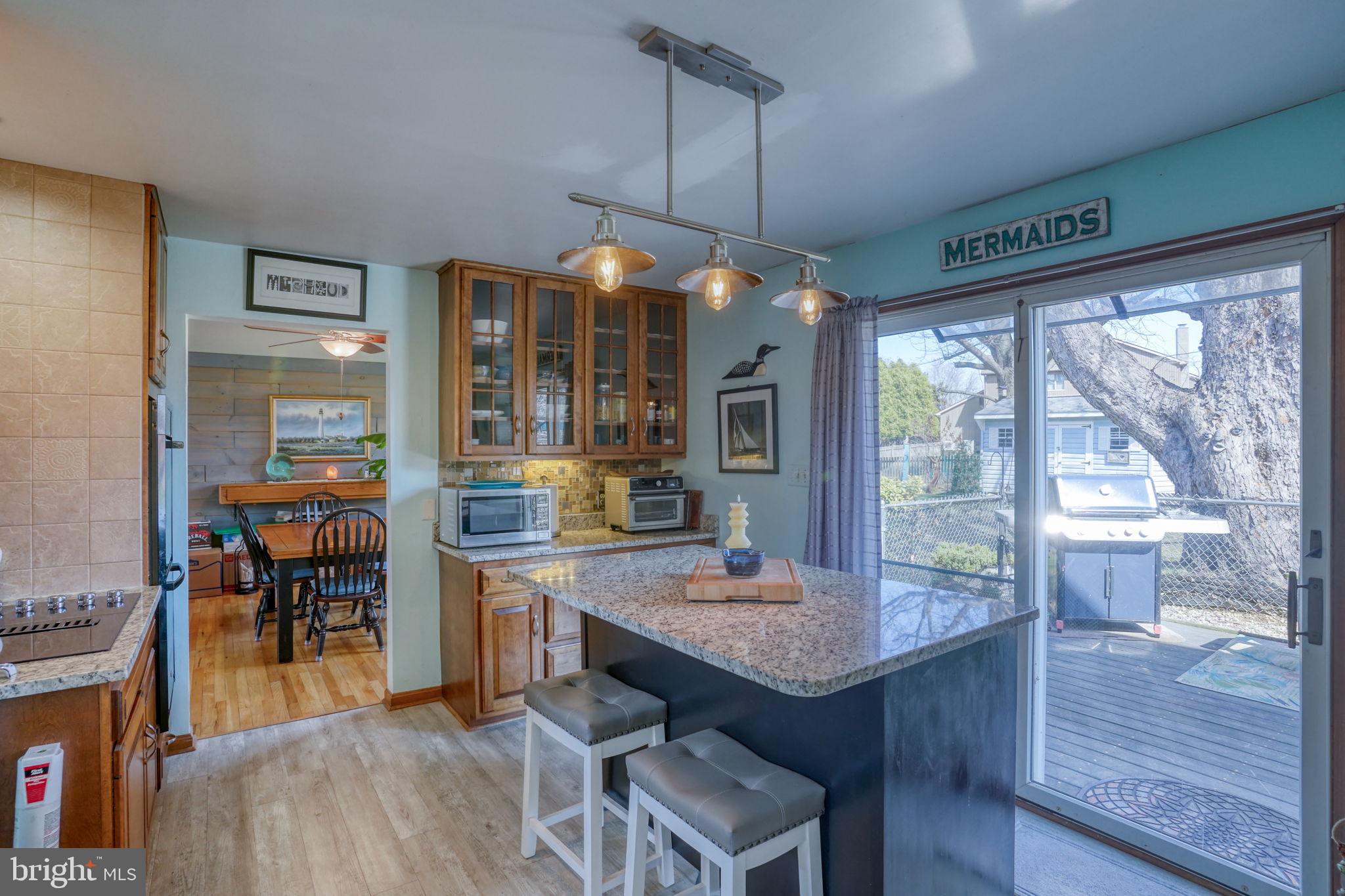 ROLLING HILLS - Residential