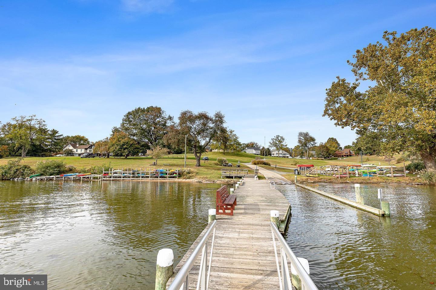 ROLLING HILLS - Residential