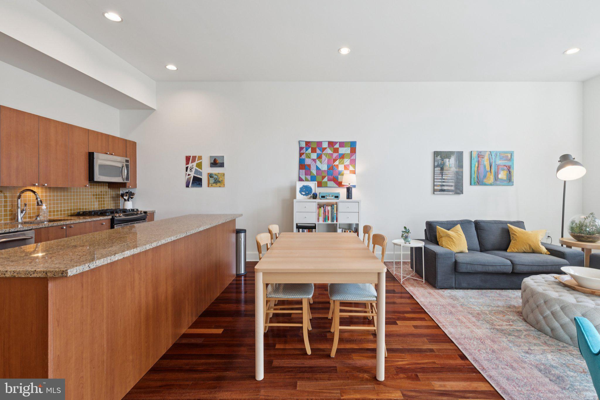 WASHINGTON SQ WEST - Residential