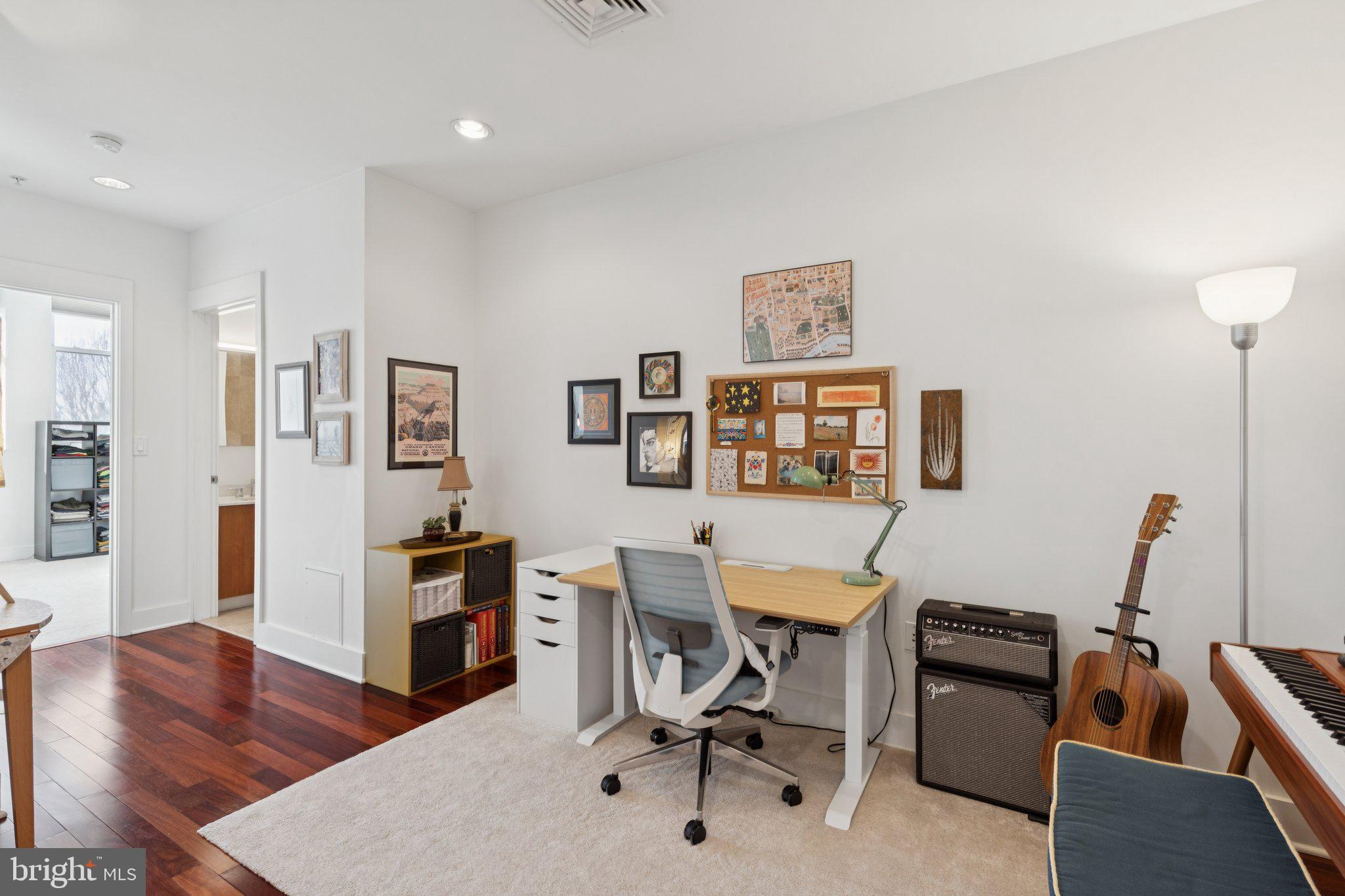 WASHINGTON SQ WEST - Residential