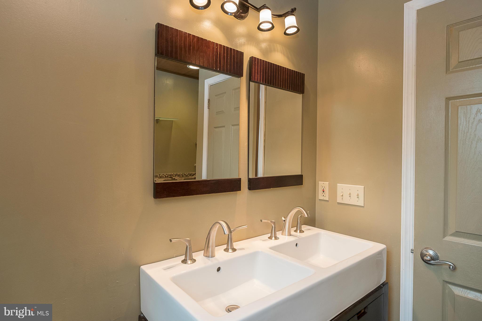 ULMSTEAD ESTATES - Residential