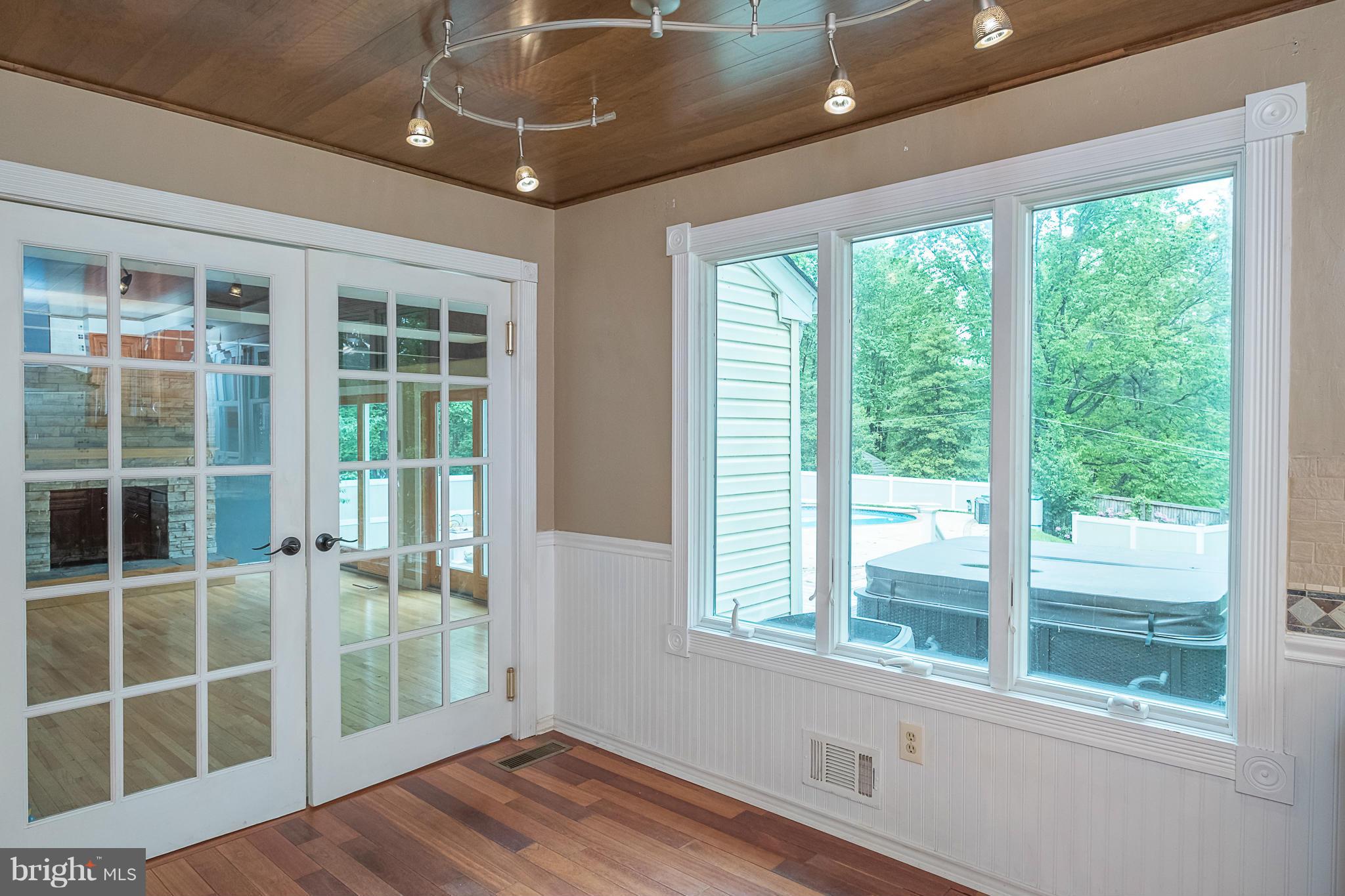 ULMSTEAD ESTATES - Residential