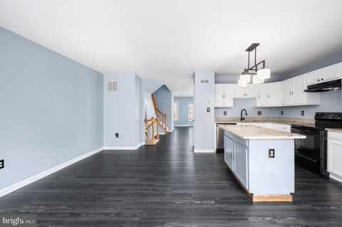 Tiny photo for 410 Fair Oaks Avenue, STAFFORD, VA 22554 (MLS # VAST2049178)