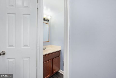 Tiny photo for 410 Fair Oaks Avenue, STAFFORD, VA 22554 (MLS # VAST2049178)