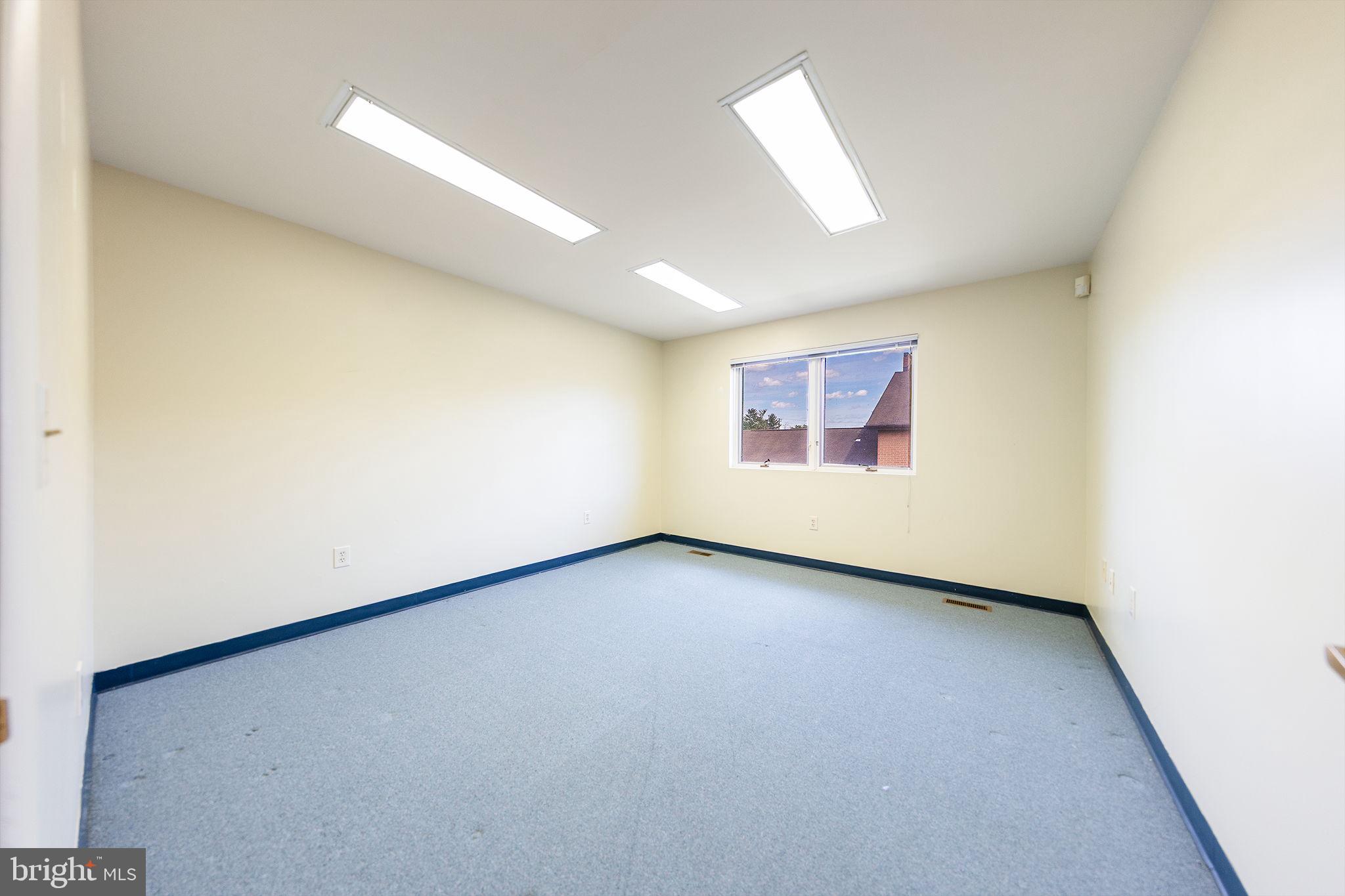 PARK PLACE PROFESSIONAL CENTER - Commercial Sale