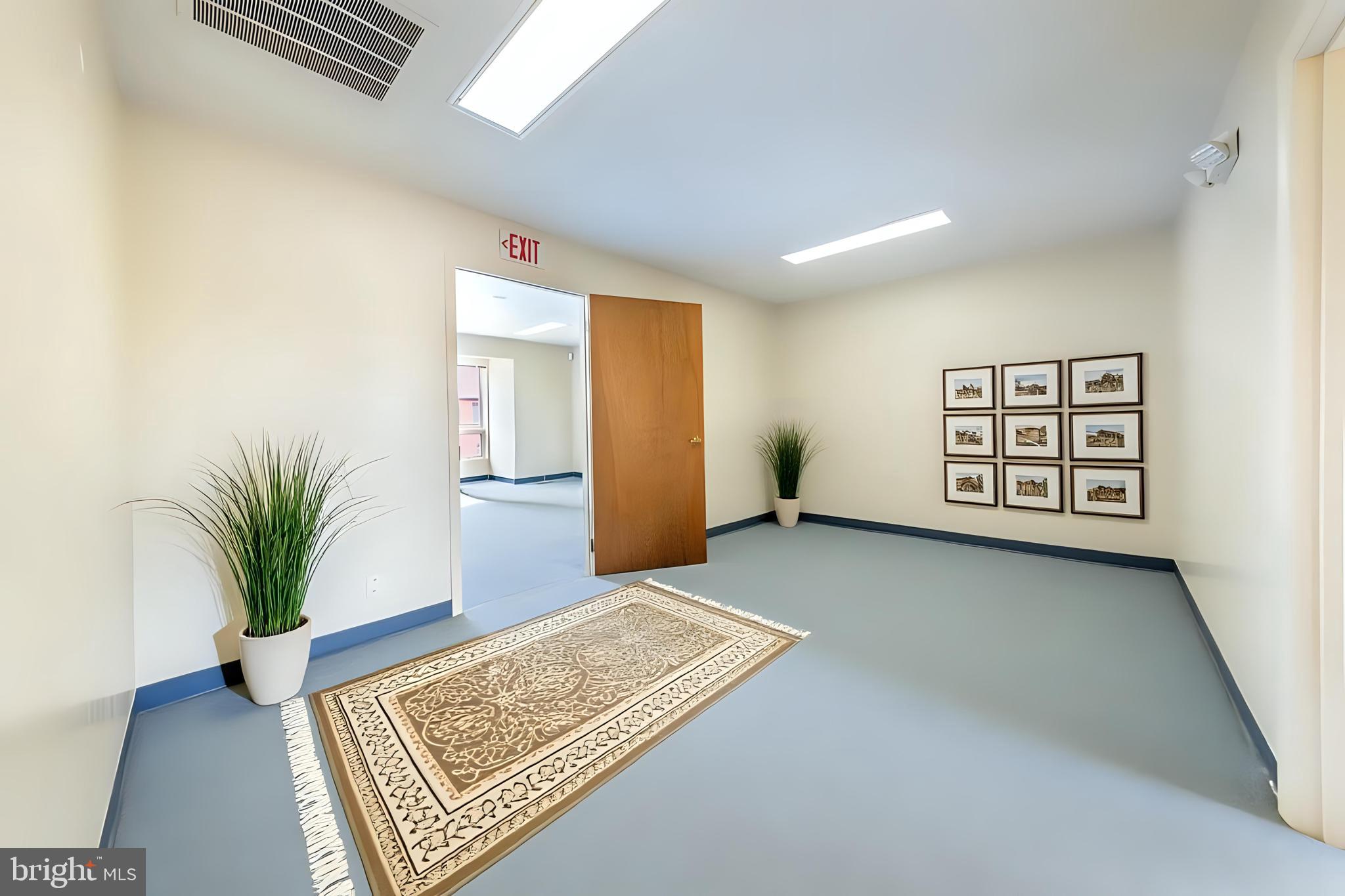 PARK PLACE PROFESSIONAL CENTER - Commercial Sale