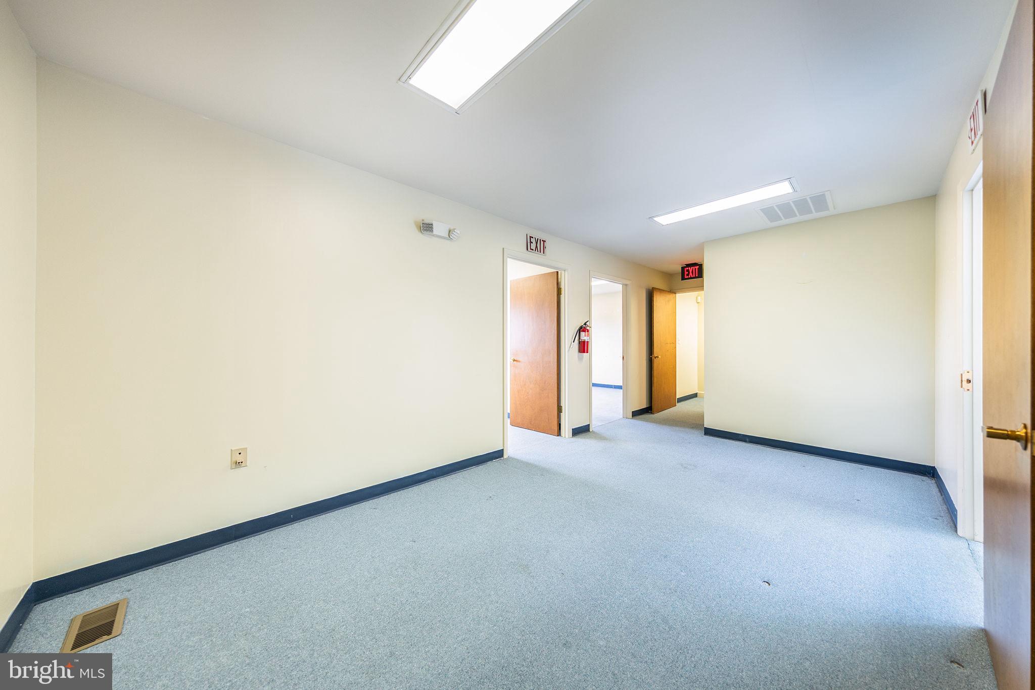 PARK PLACE PROFESSIONAL CENTER - Commercial Sale