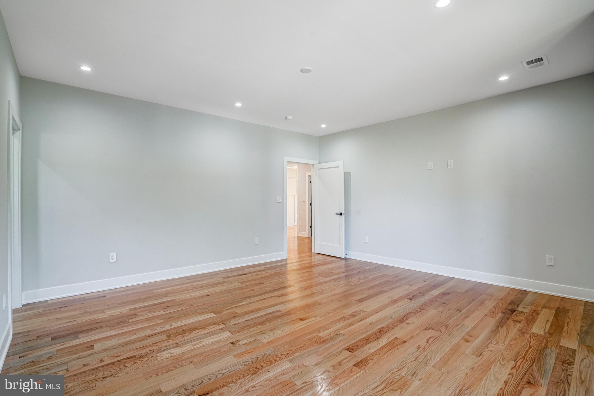 PIMMIT HILLS - Residential