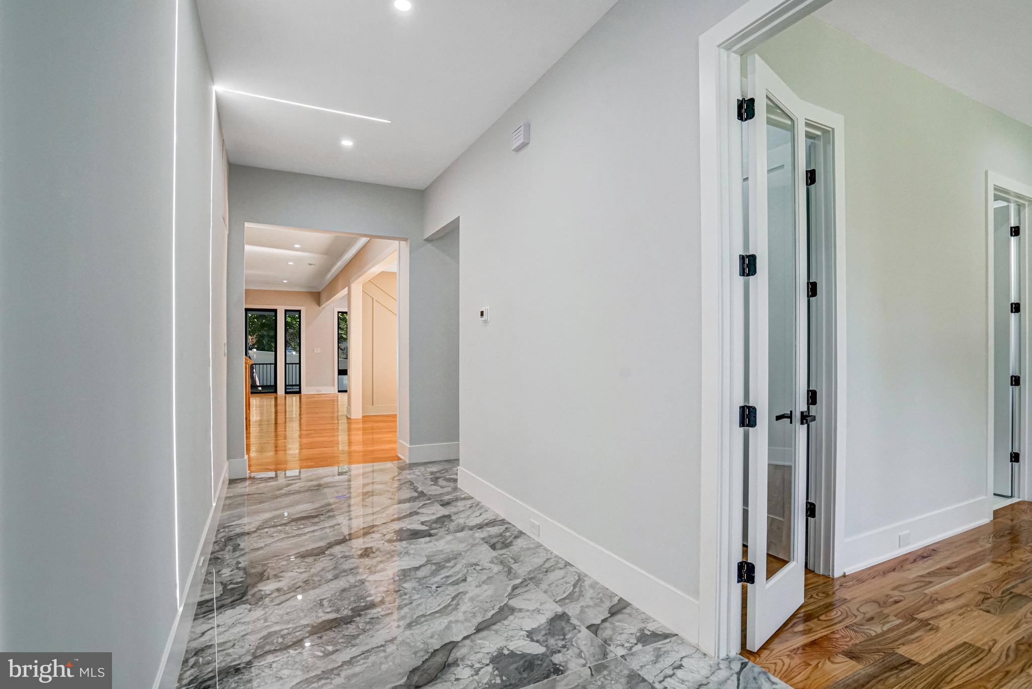 PIMMIT HILLS - Residential