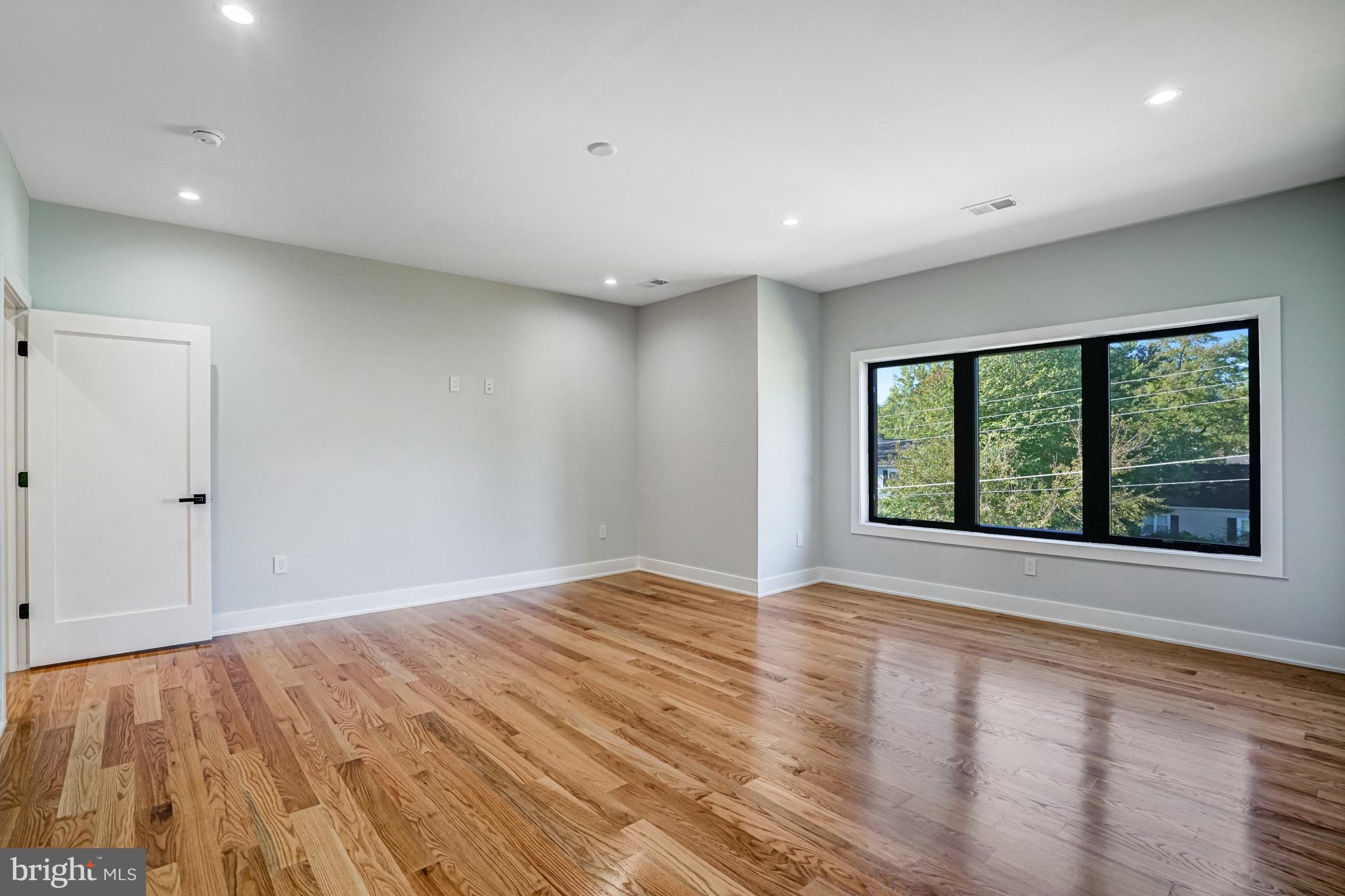 PIMMIT HILLS - Residential