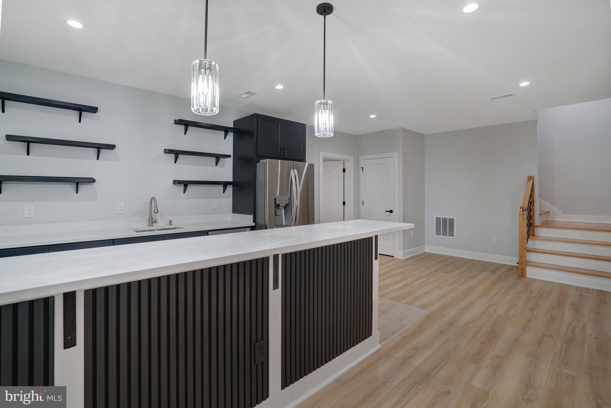 PIMMIT HILLS - Residential