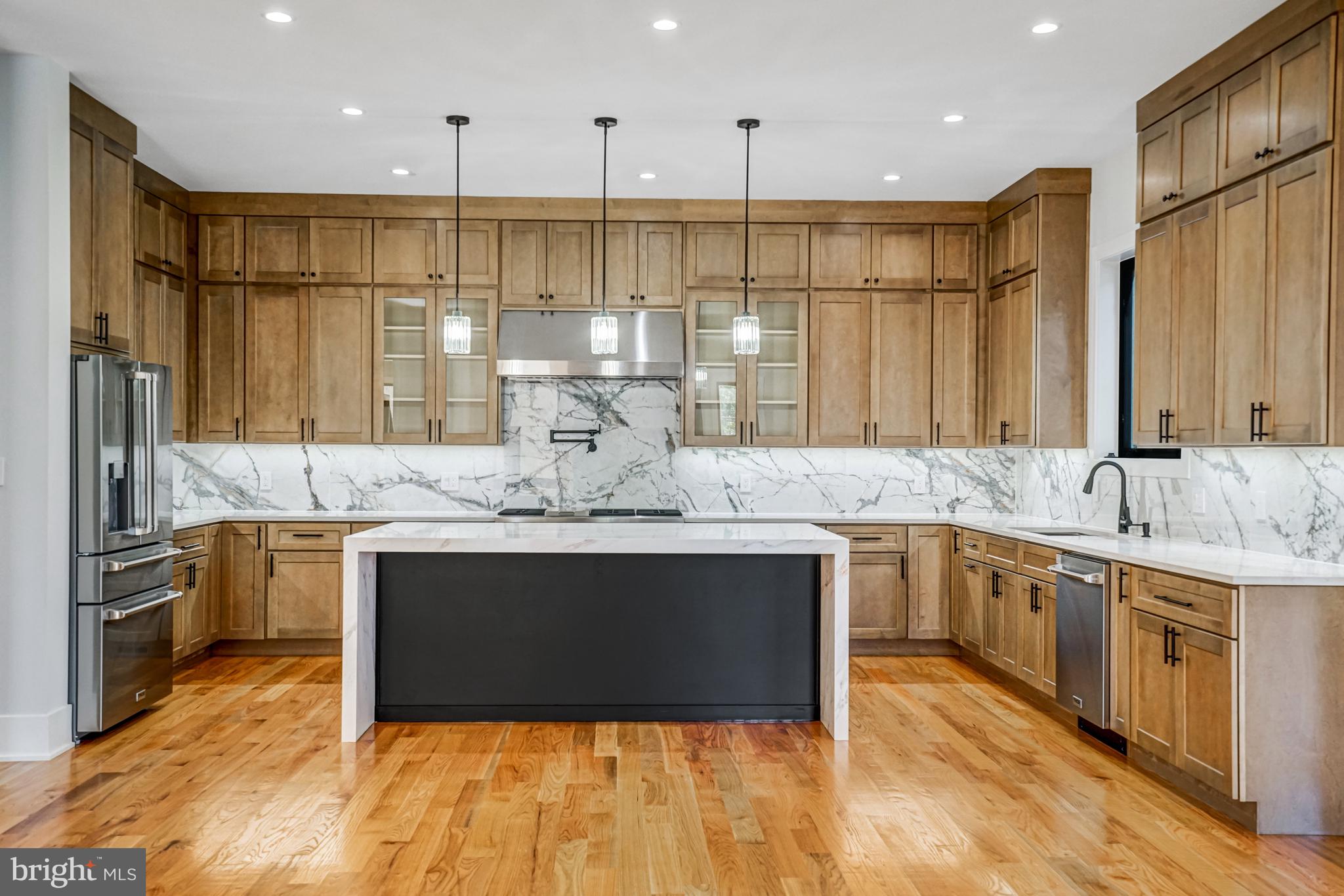 PIMMIT HILLS - Residential