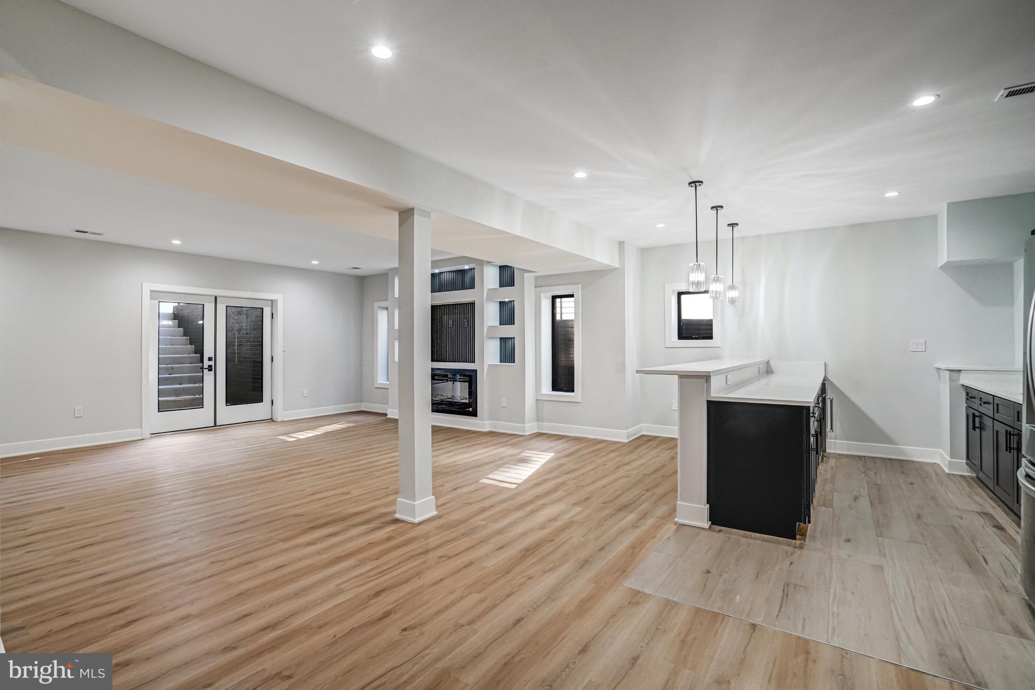 PIMMIT HILLS - Residential