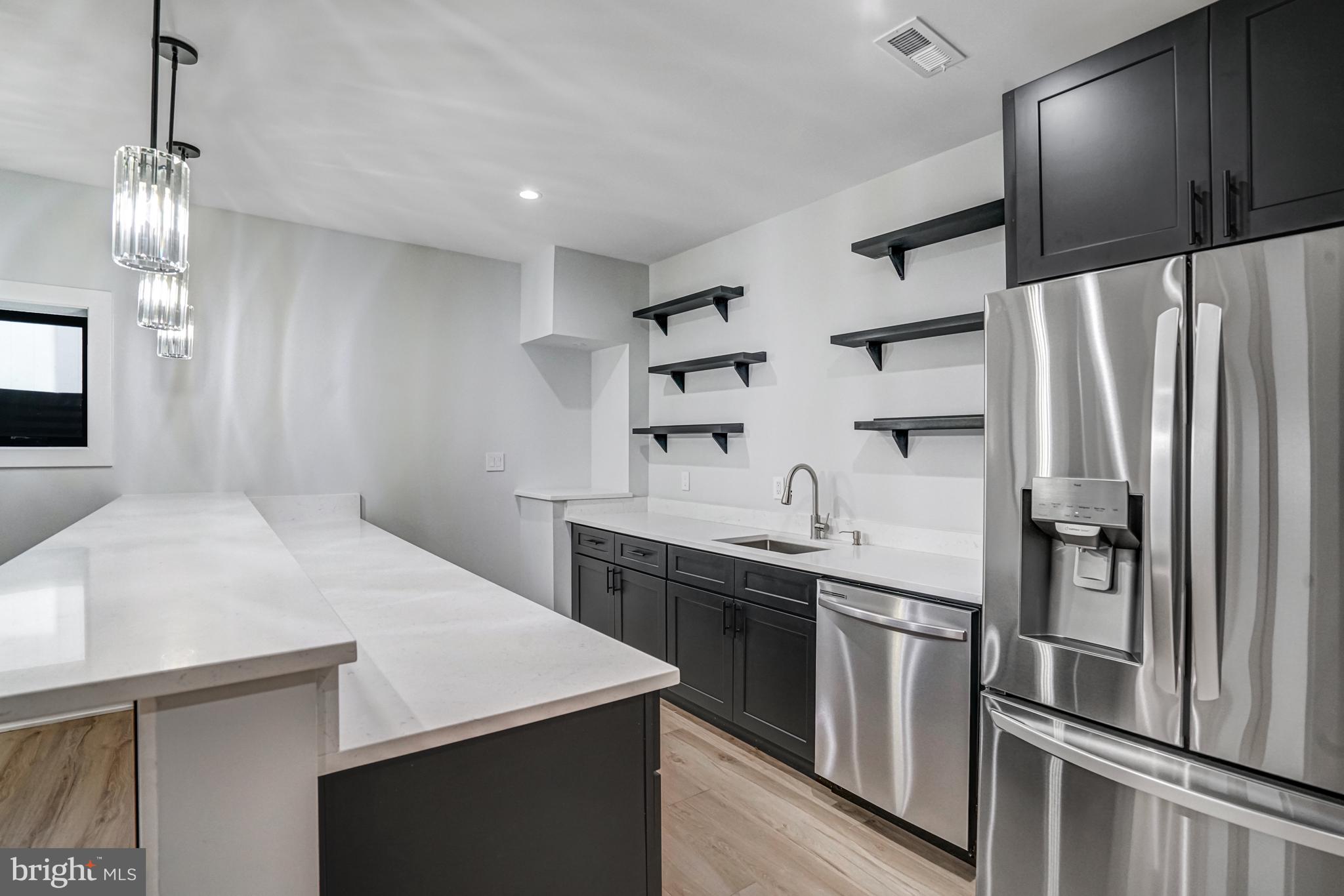 PIMMIT HILLS - Residential