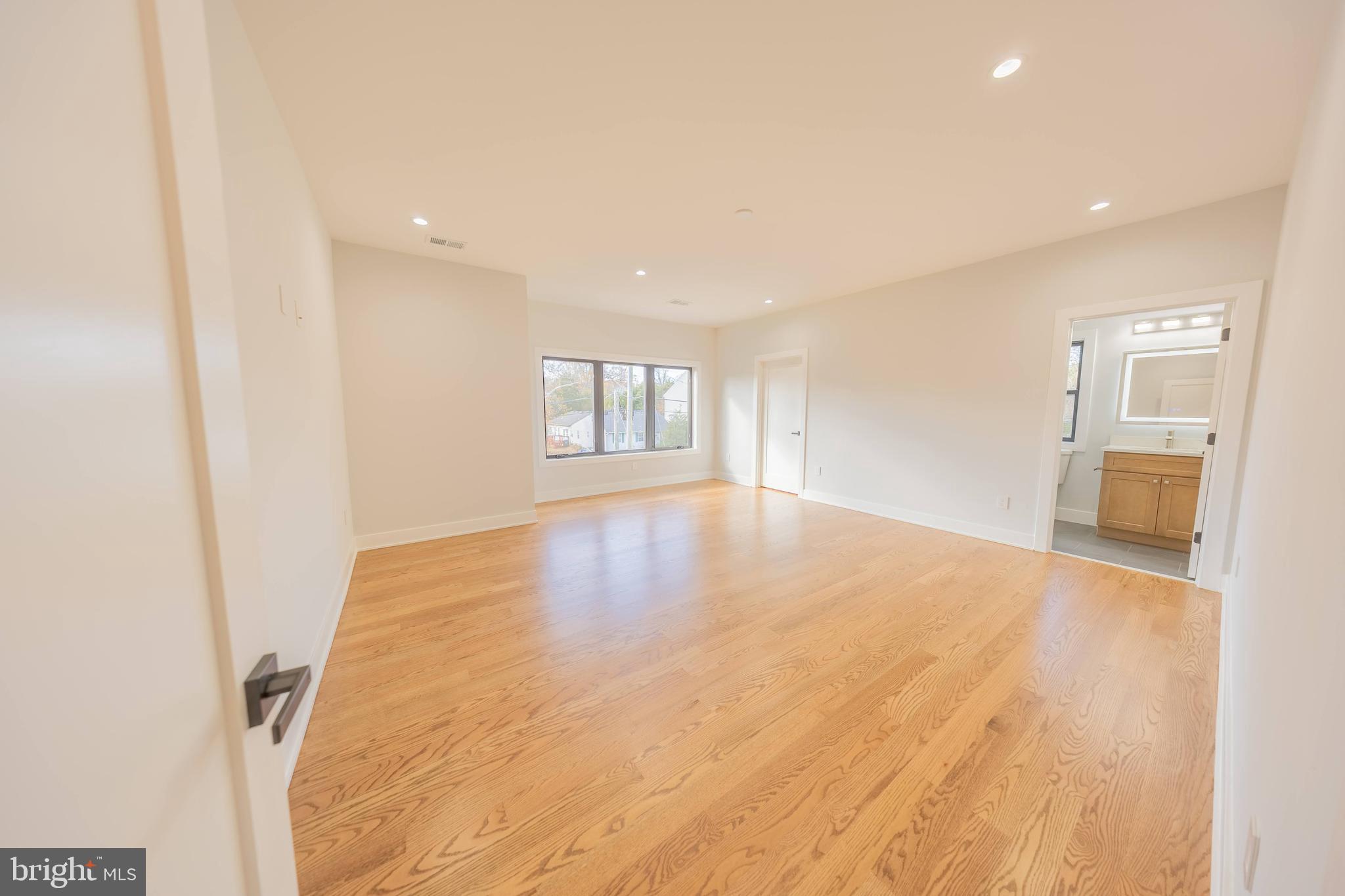 PIMMIT HILLS - Residential