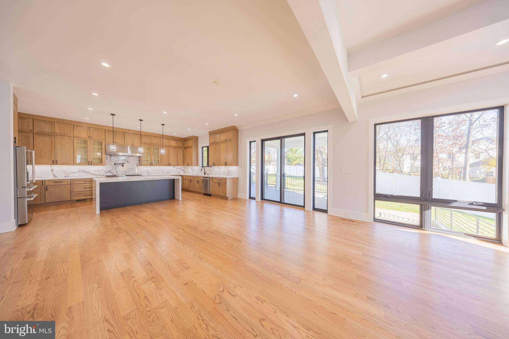 PIMMIT HILLS - Residential