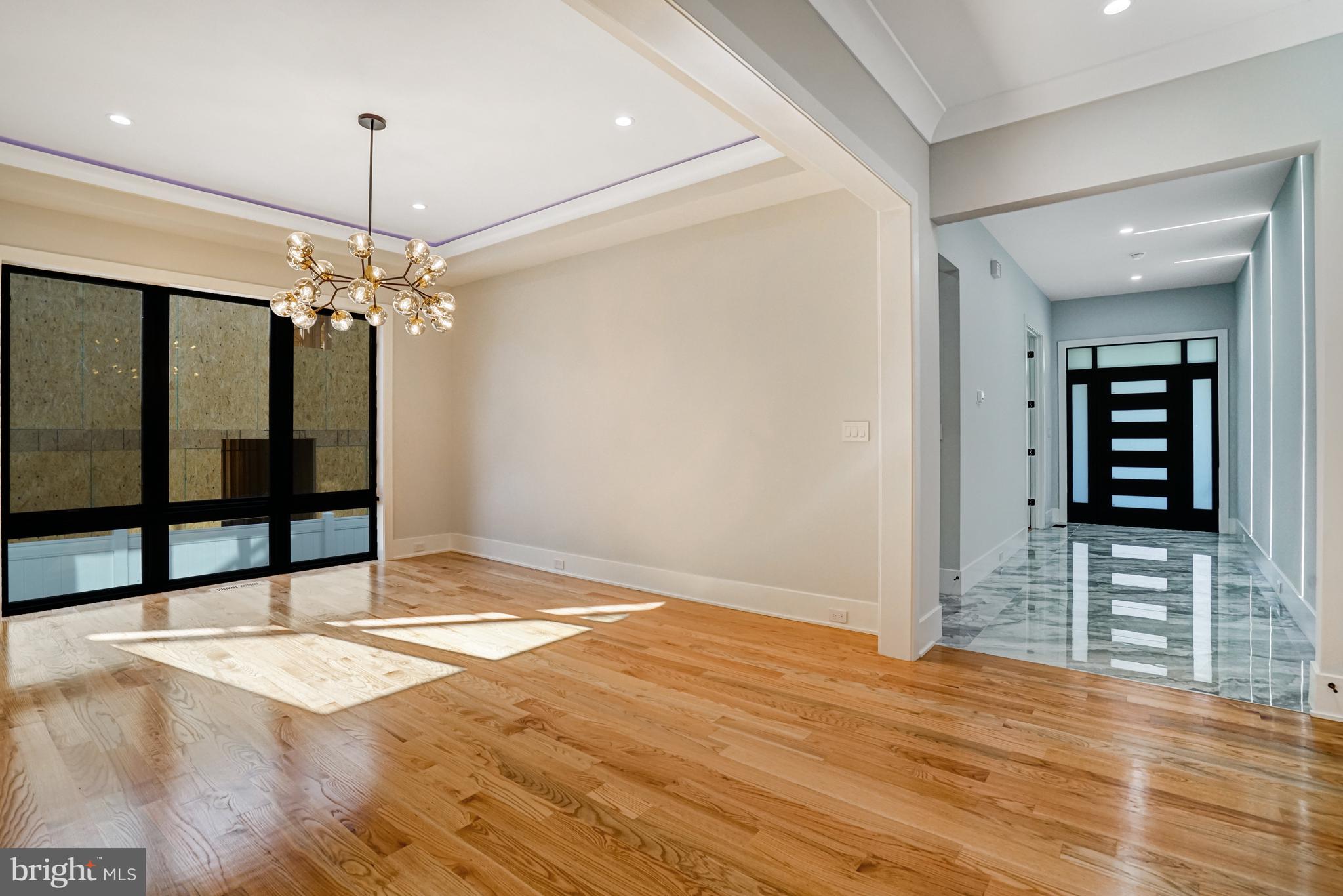 PIMMIT HILLS - Residential