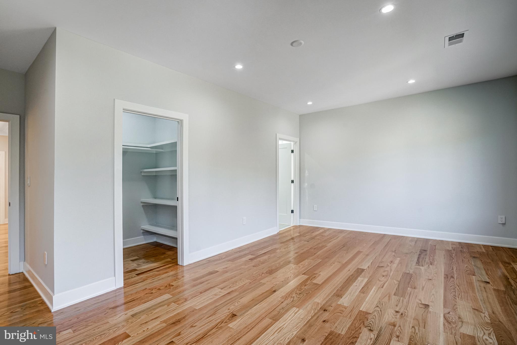 PIMMIT HILLS - Residential