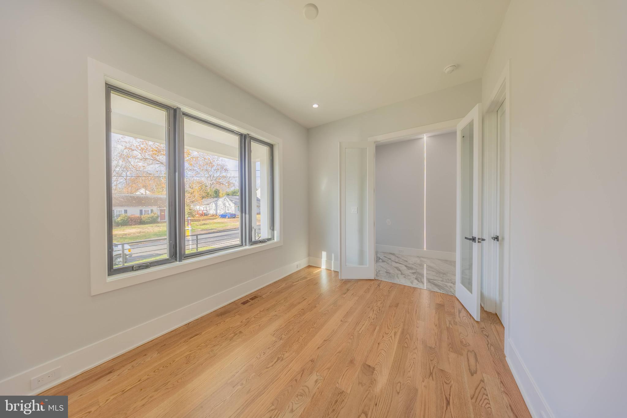 PIMMIT HILLS - Residential