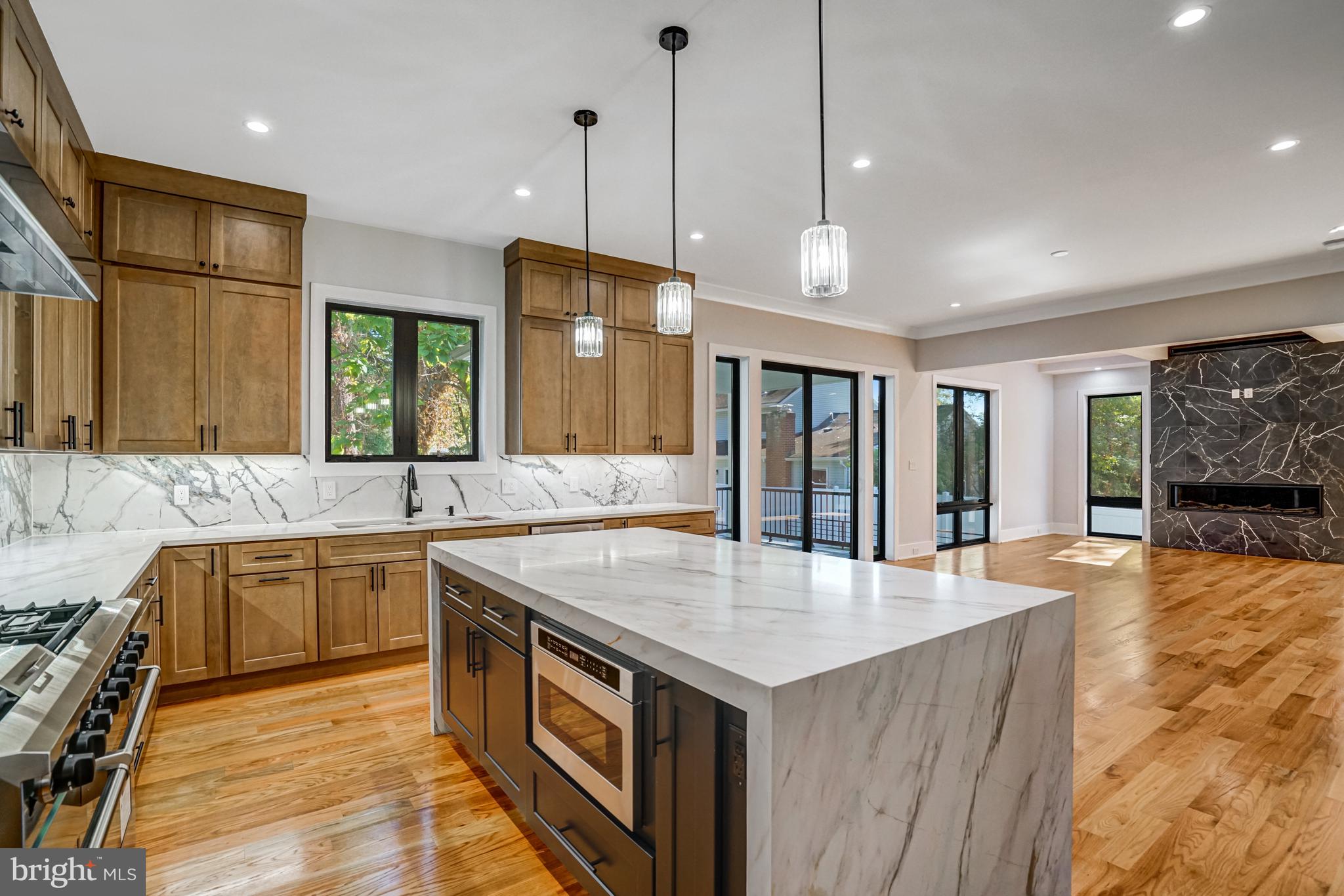 PIMMIT HILLS - Residential