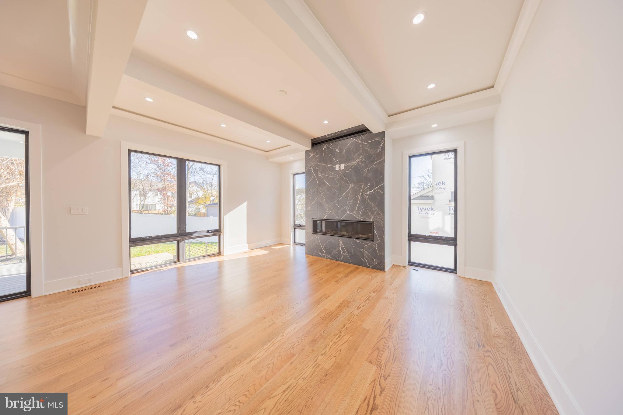 PIMMIT HILLS - Residential