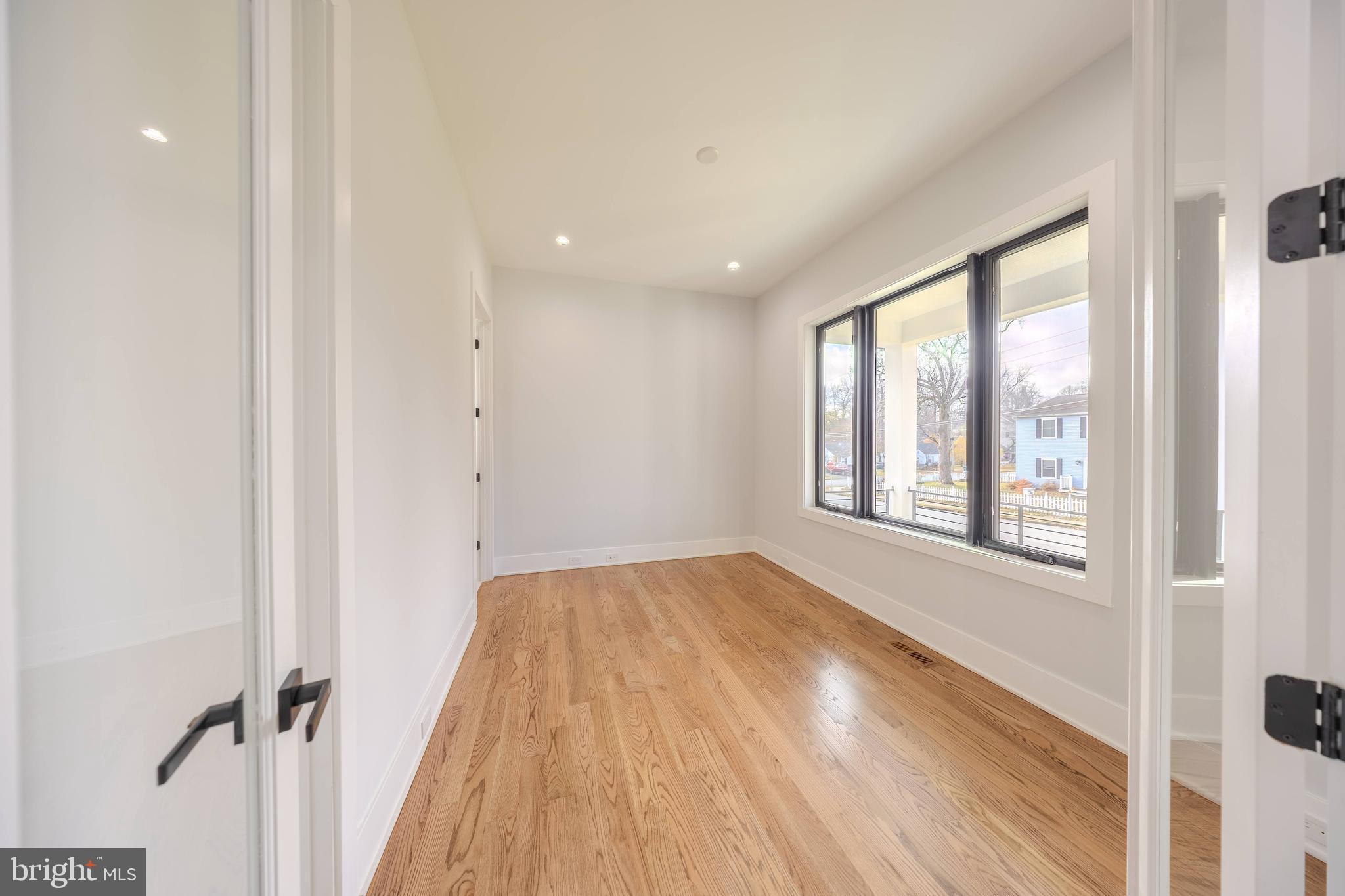 PIMMIT HILLS - Residential