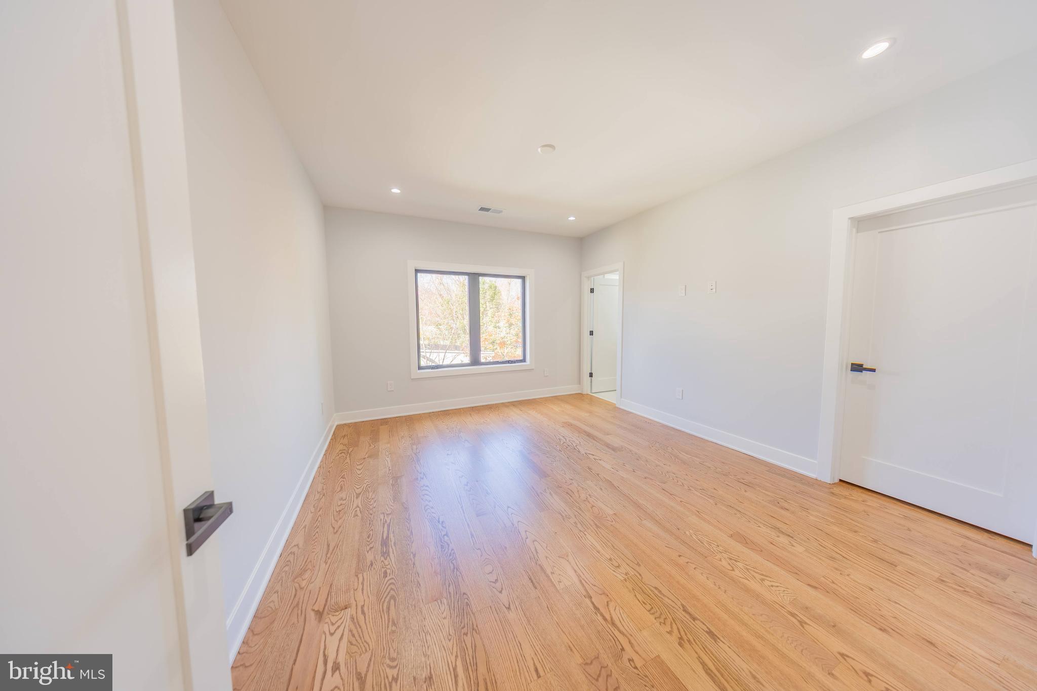 PIMMIT HILLS - Residential