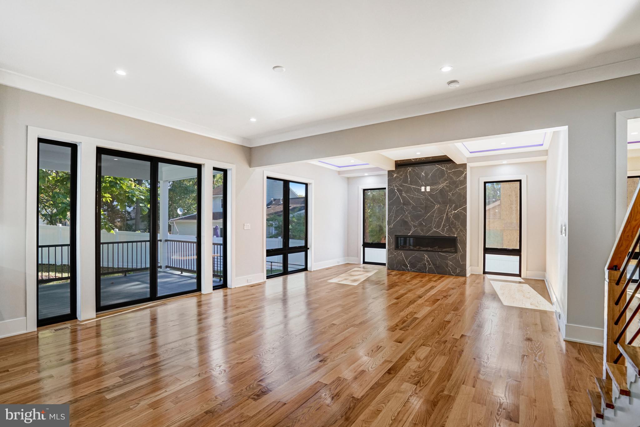 PIMMIT HILLS - Residential