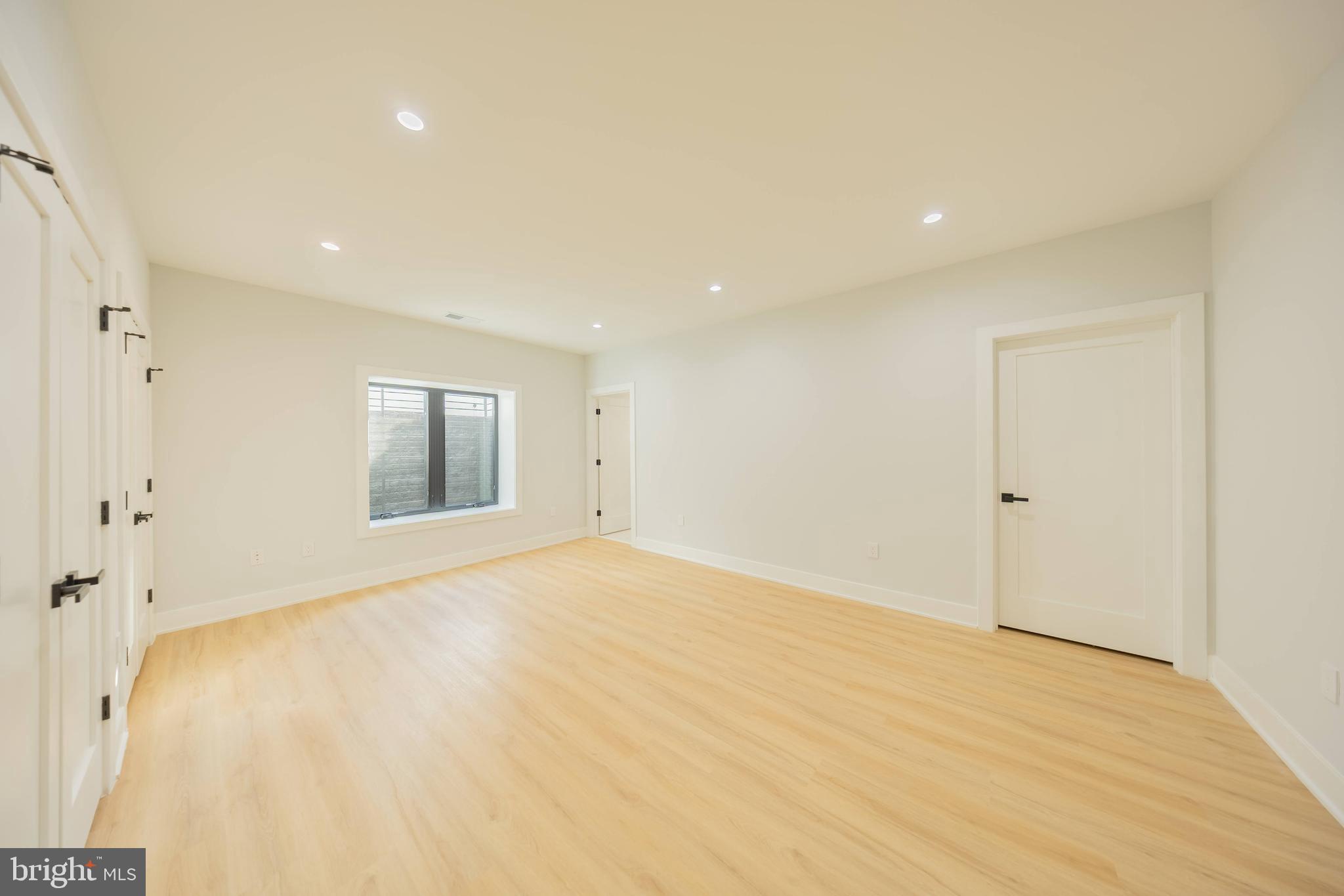 PIMMIT HILLS - Residential