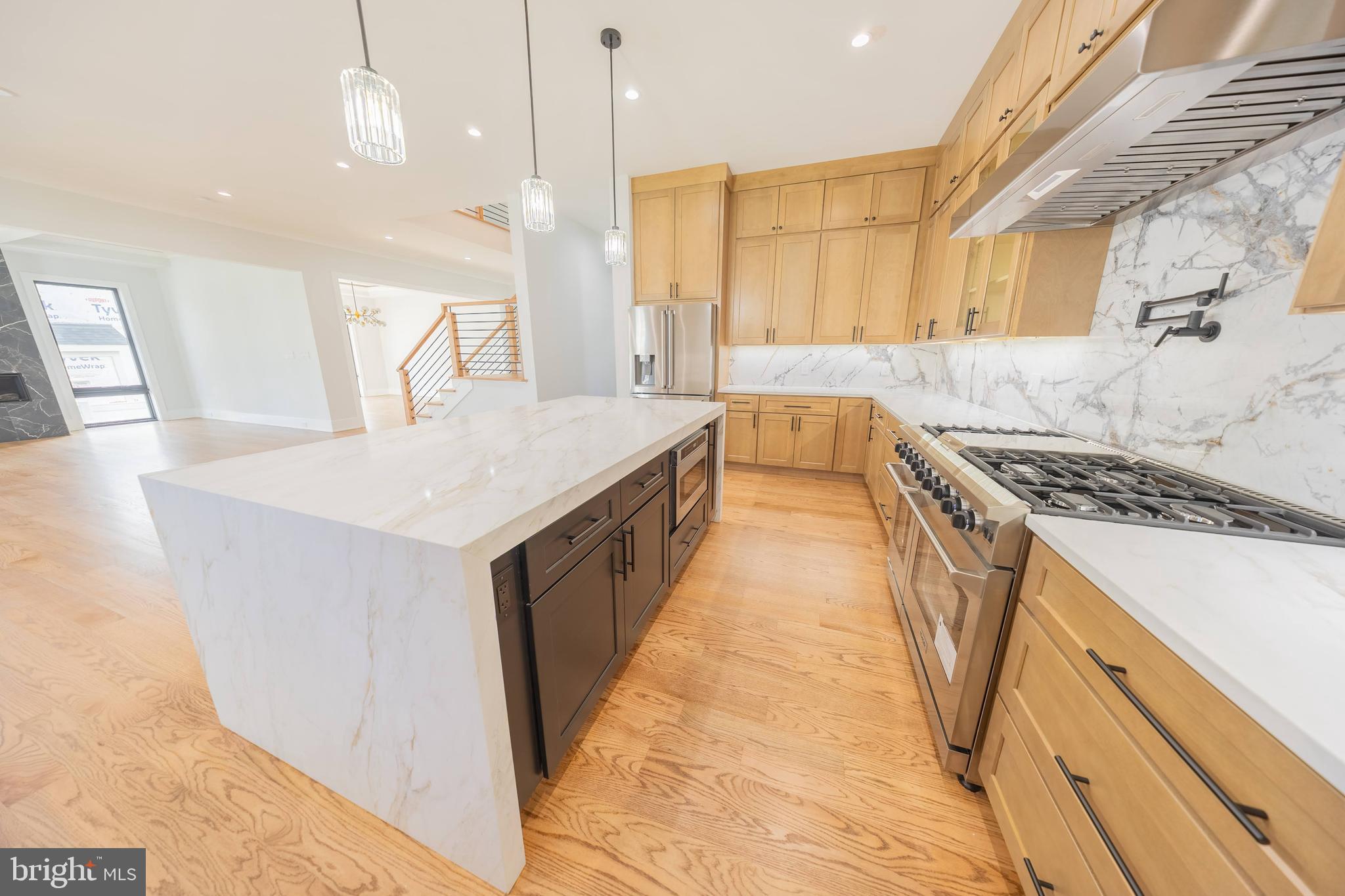 PIMMIT HILLS - Residential