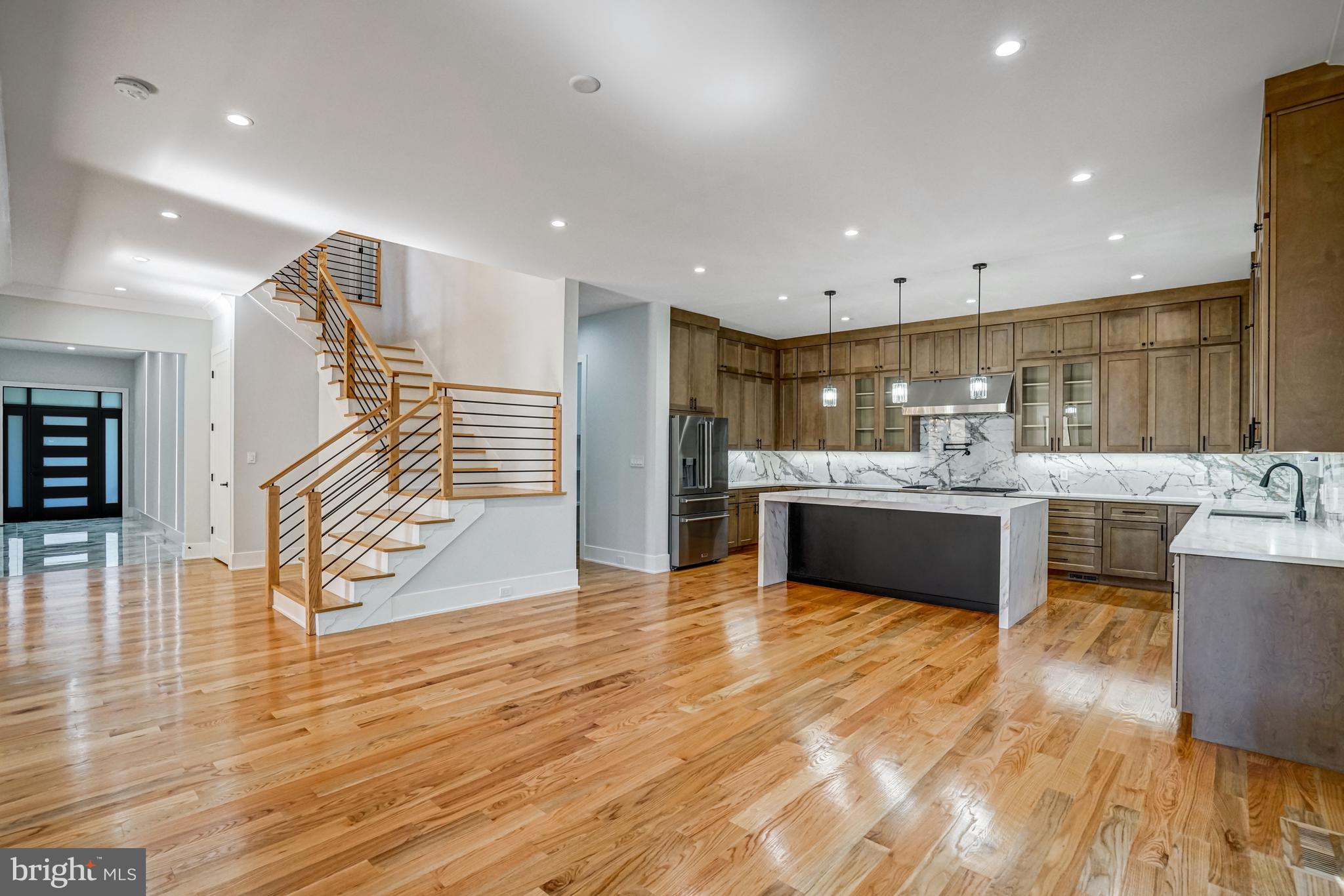 PIMMIT HILLS - Residential