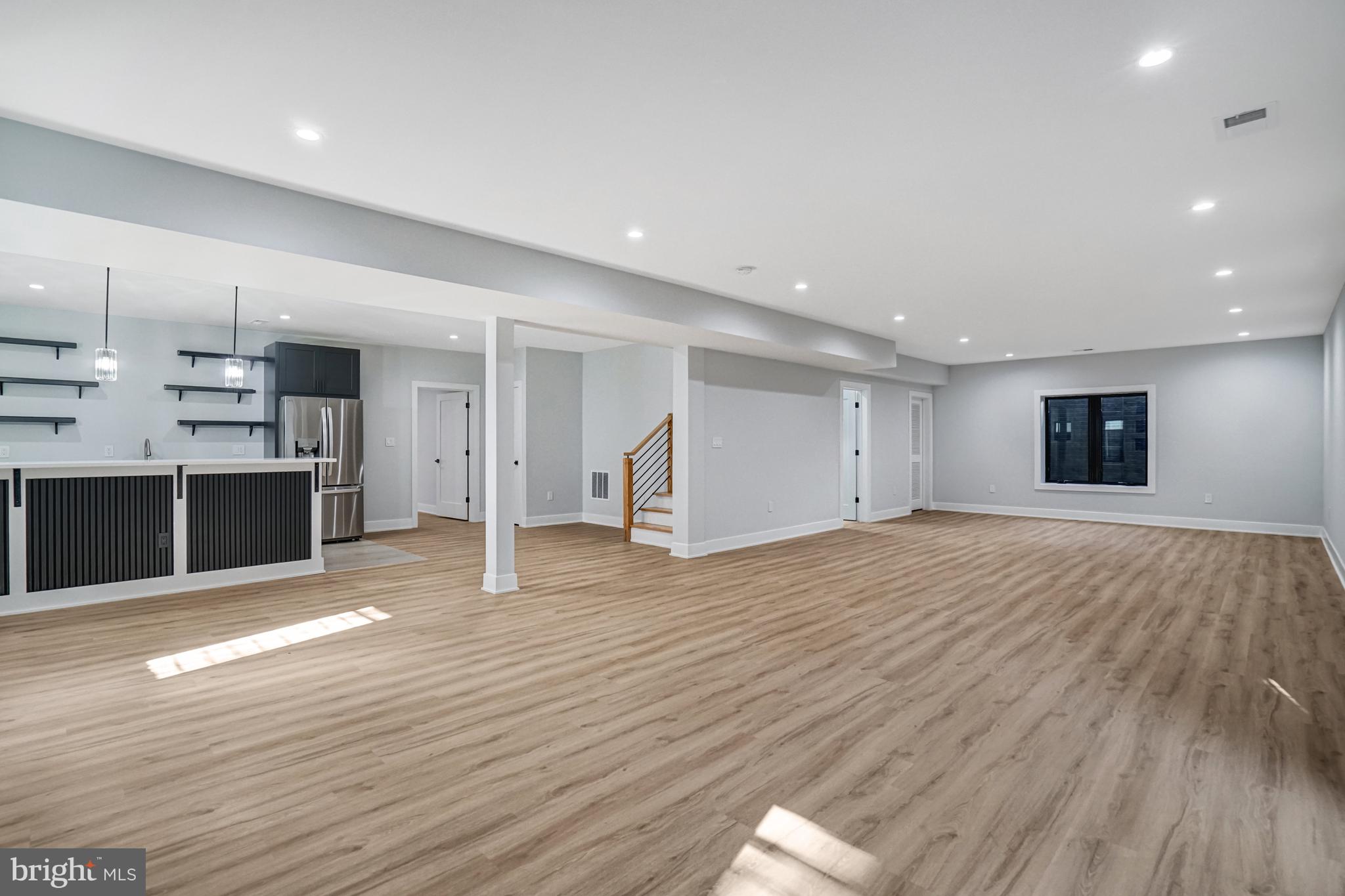 PIMMIT HILLS - Residential