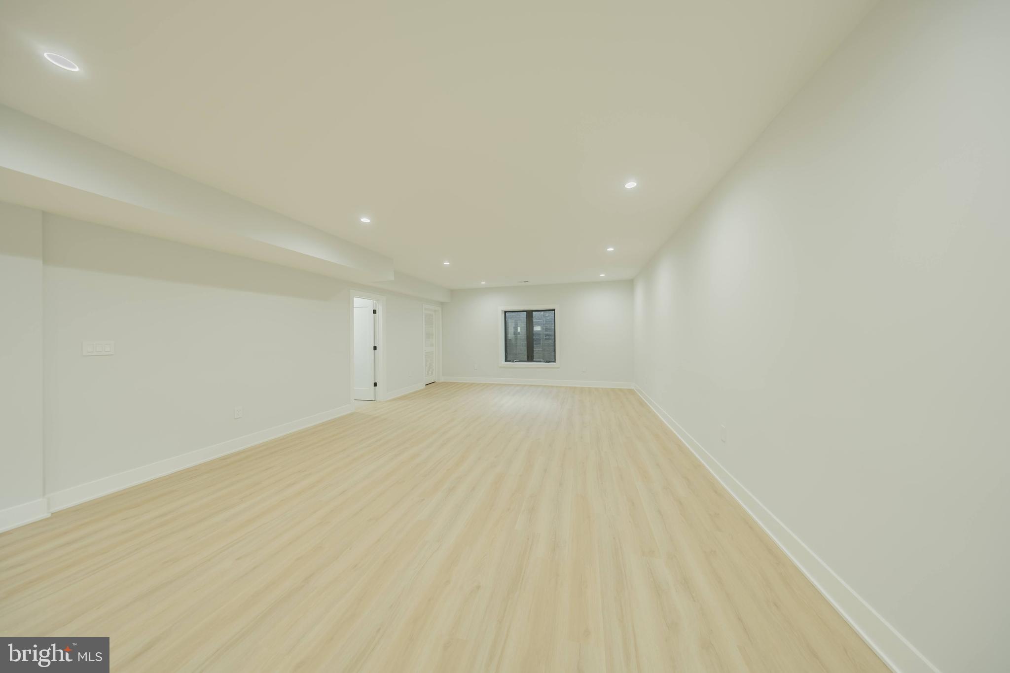 PIMMIT HILLS - Residential