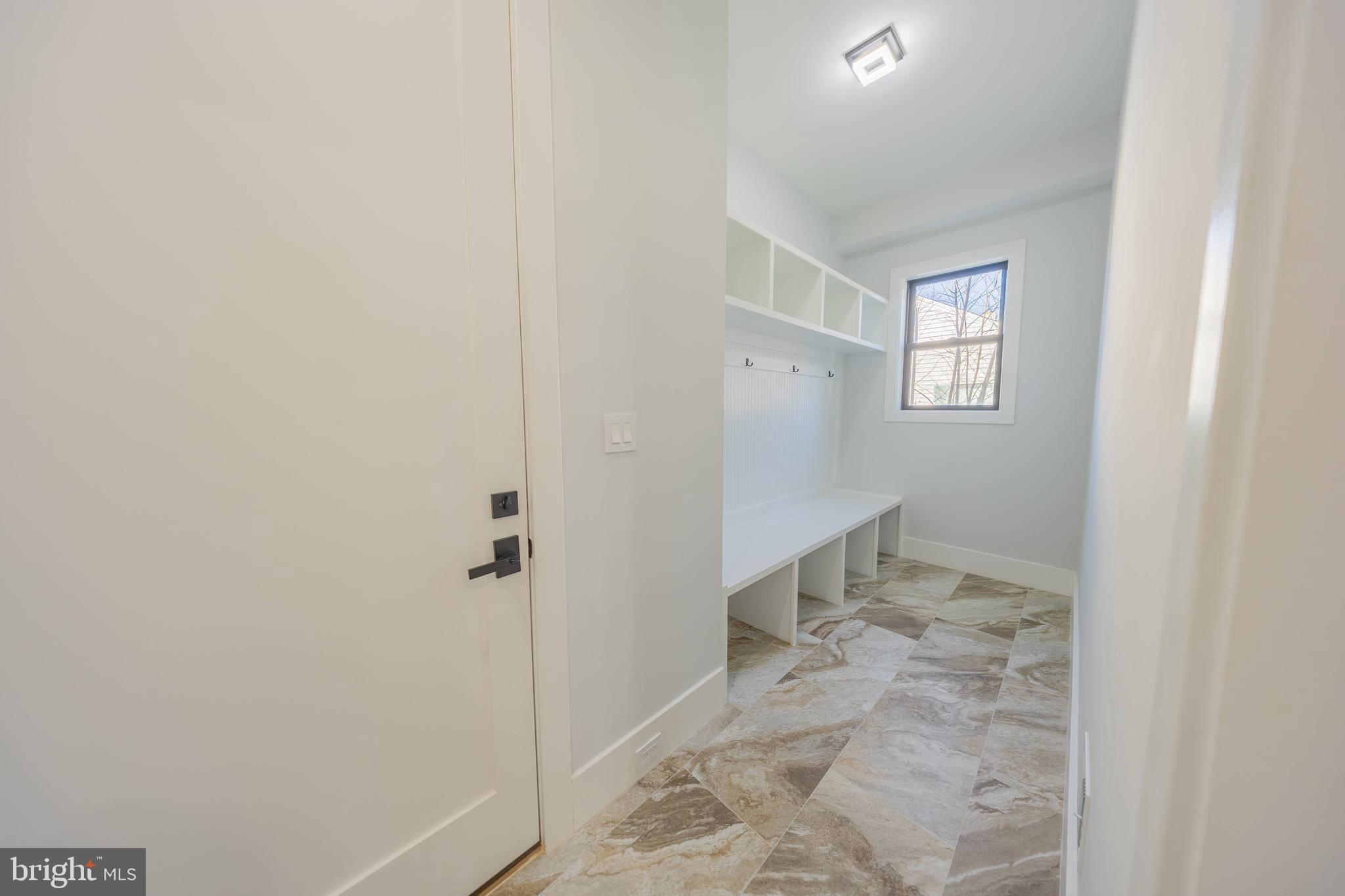 PIMMIT HILLS - Residential