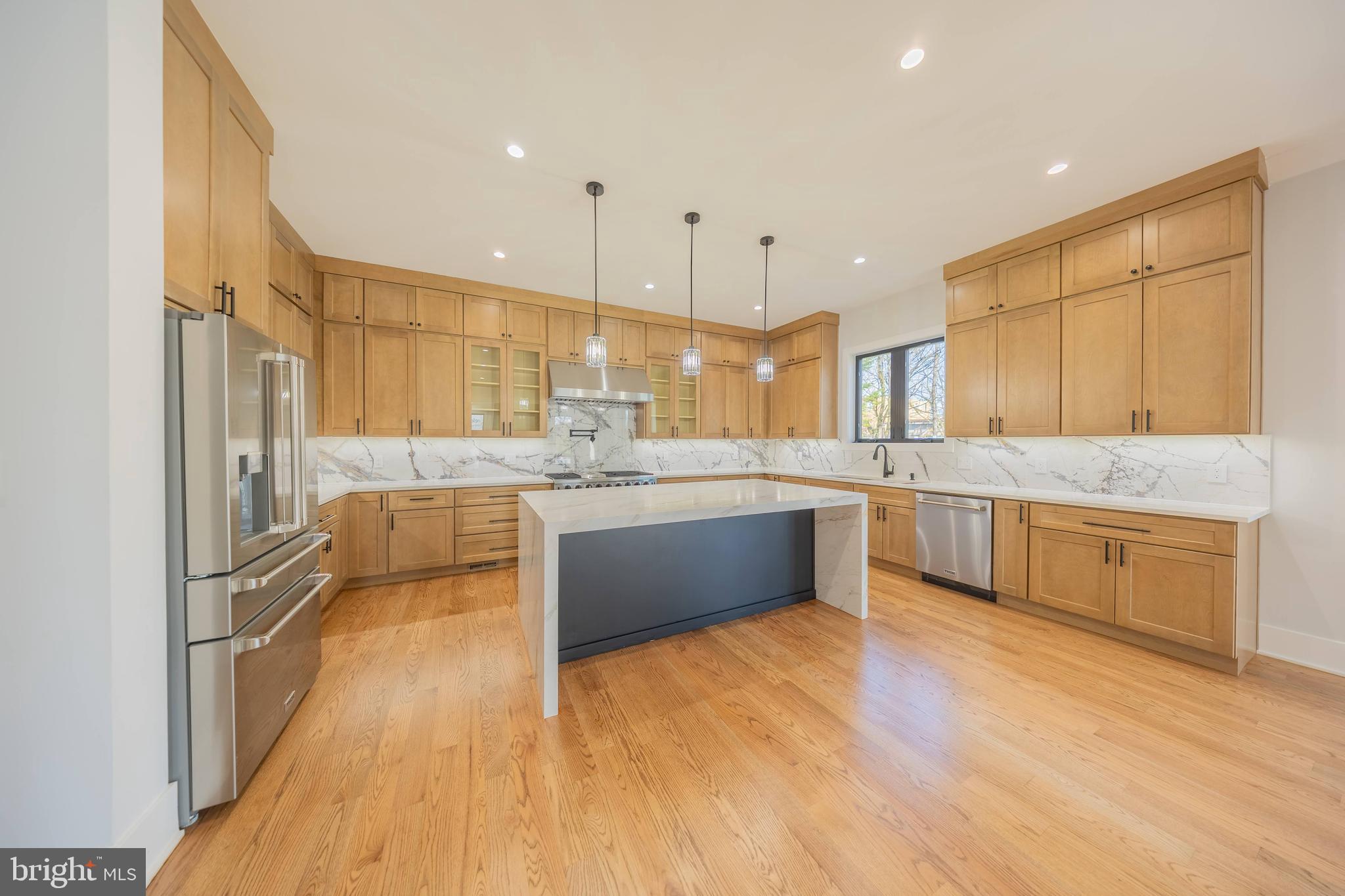 PIMMIT HILLS - Residential