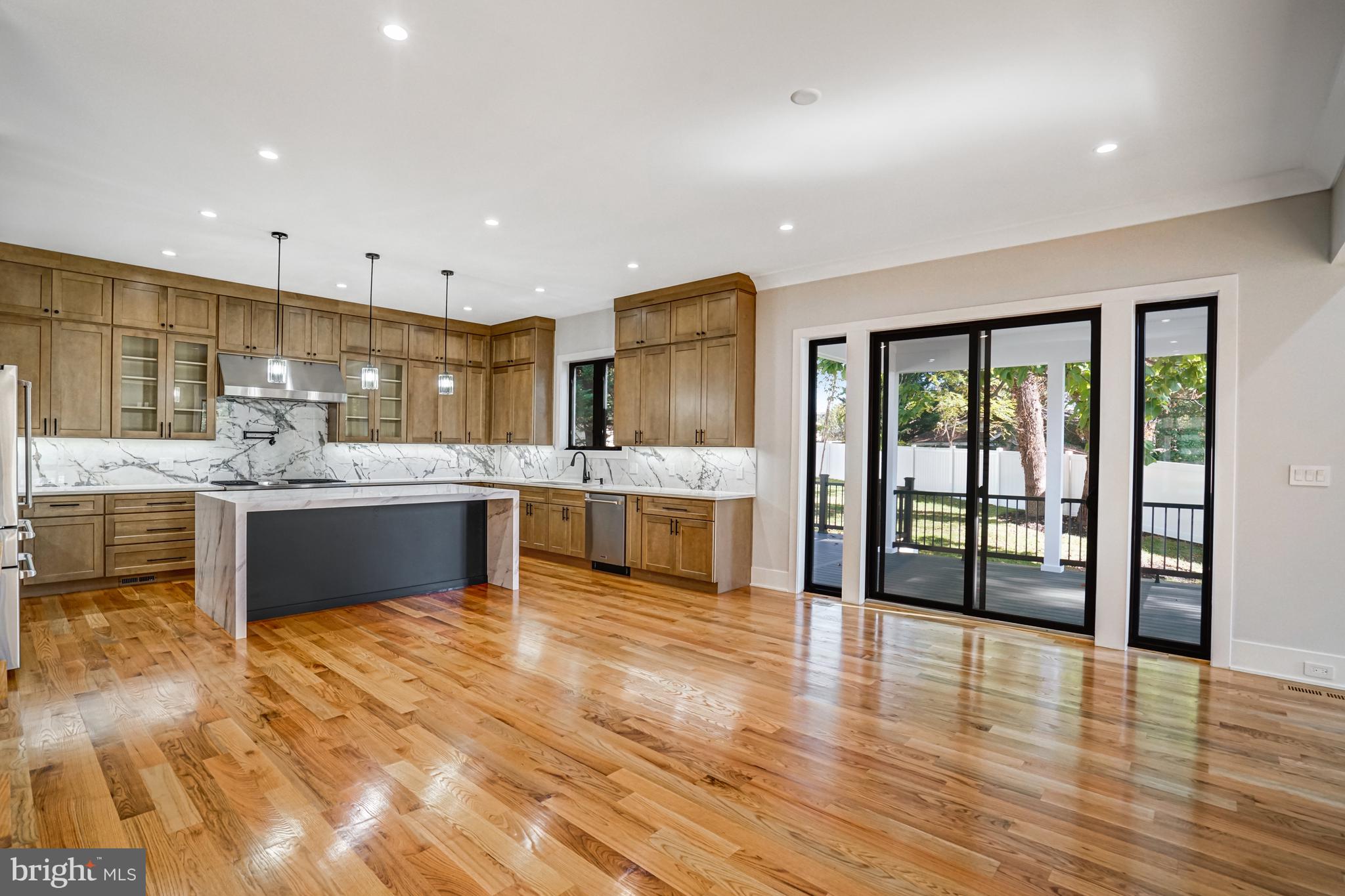 PIMMIT HILLS - Residential