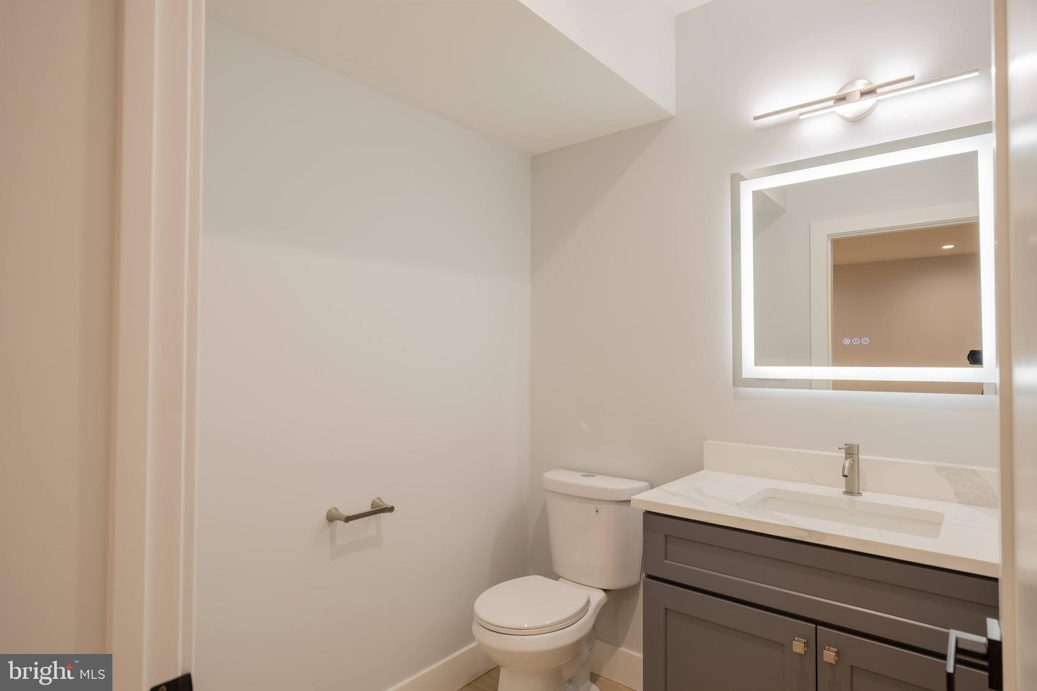 PIMMIT HILLS - Residential