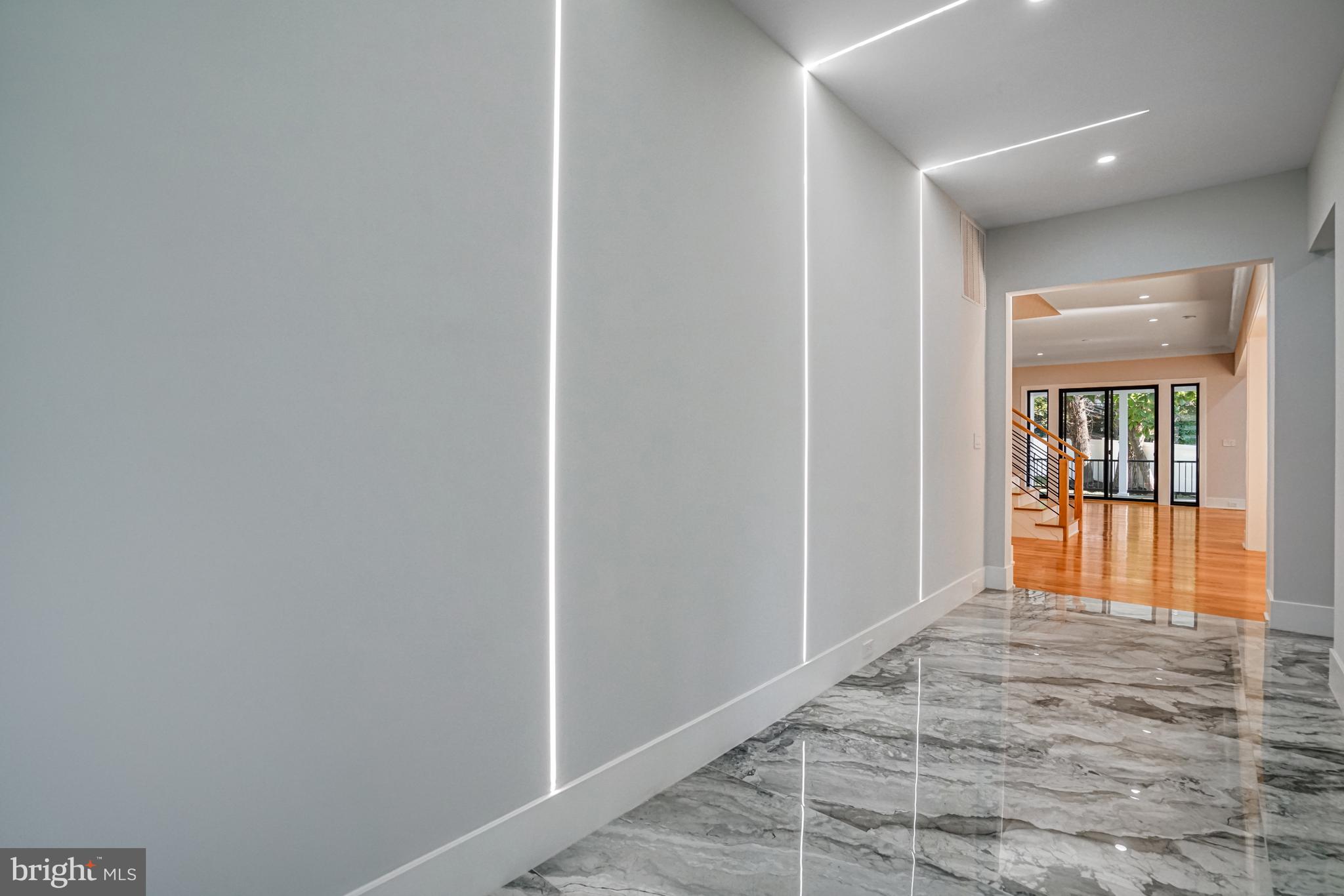 PIMMIT HILLS - Residential