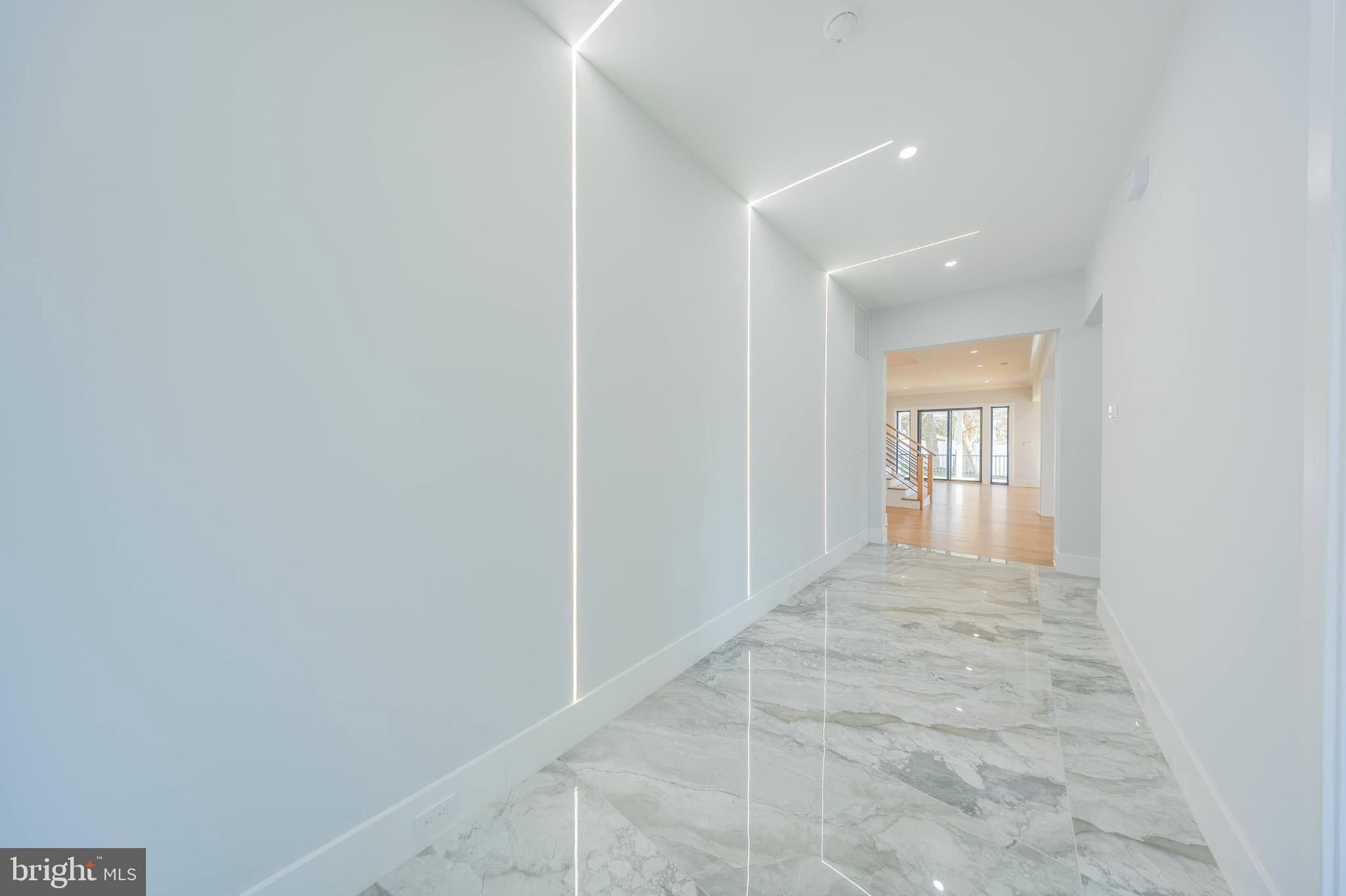 PIMMIT HILLS - Residential