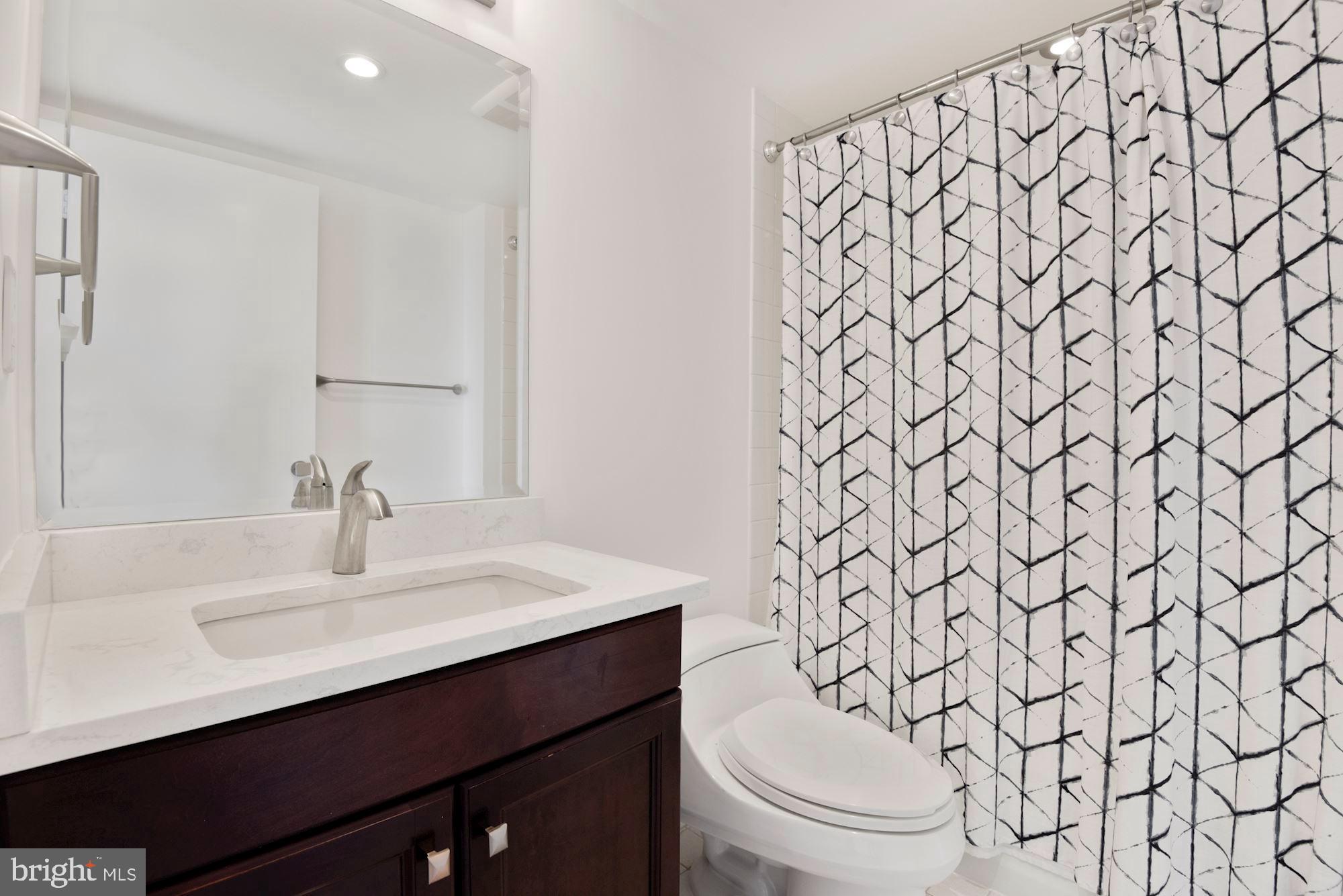 THE REPRESENTATIVE - Residential Lease